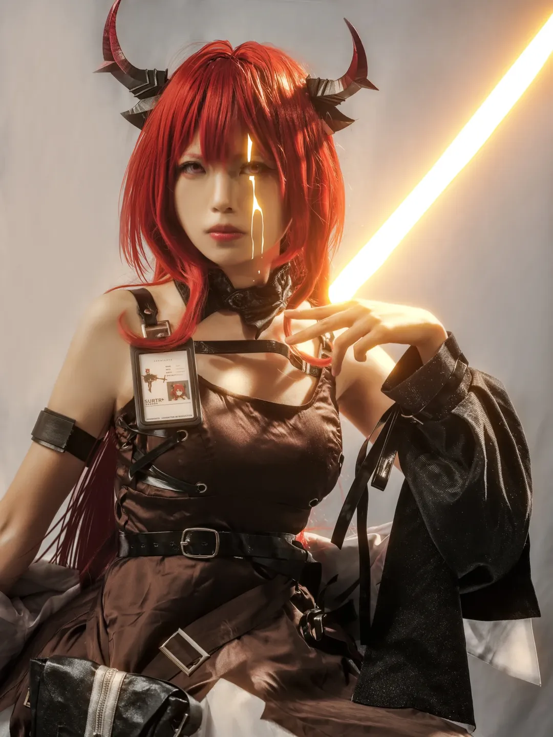 明日方舟, 黑丝, 暗黑风, 永续黄昏, 红发恶魔角cos - 第2张