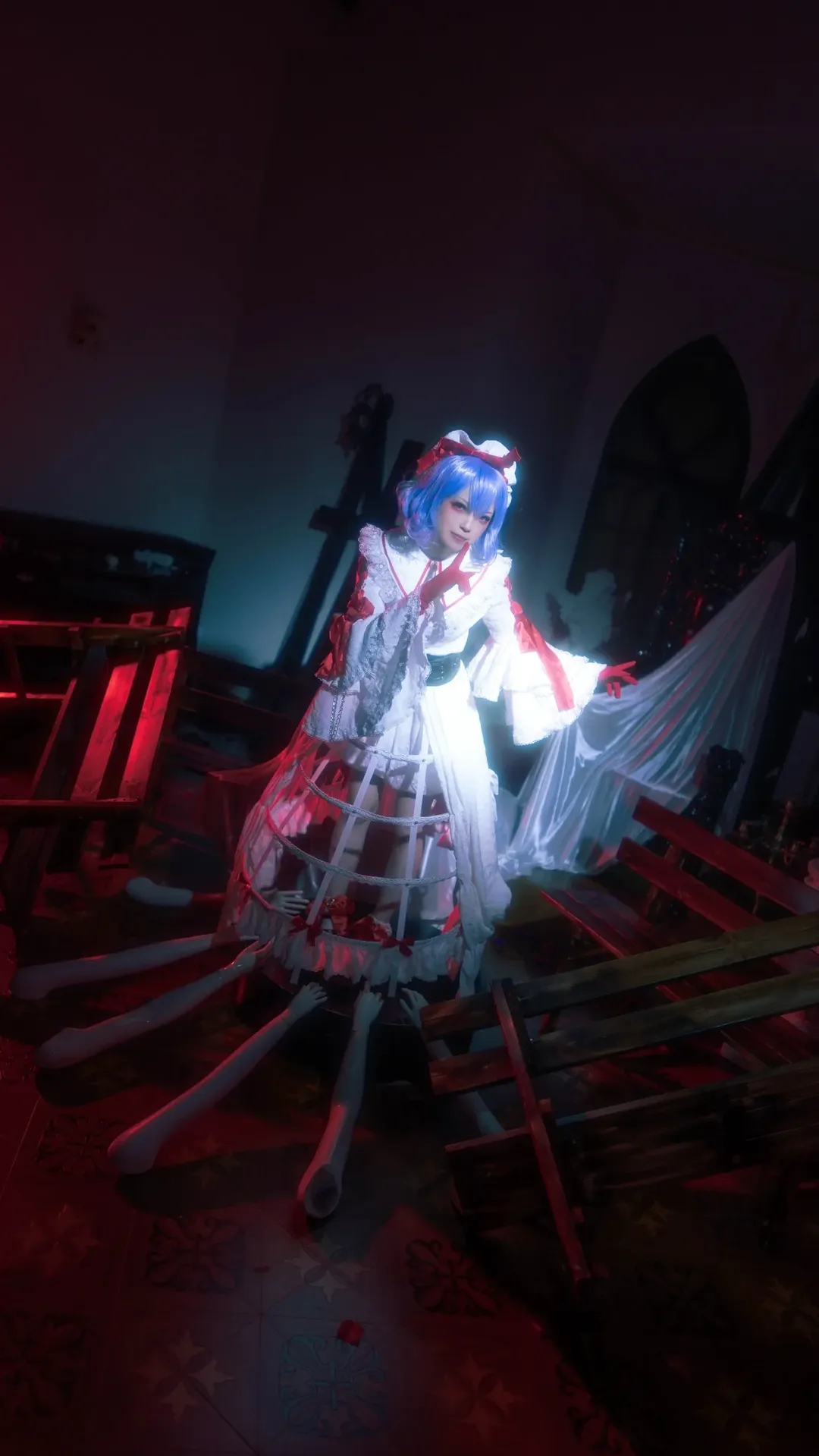 蕾米莉亚cos, 白丝, 暗黑哥特, 東方project, 红蓝光影 - 第5张