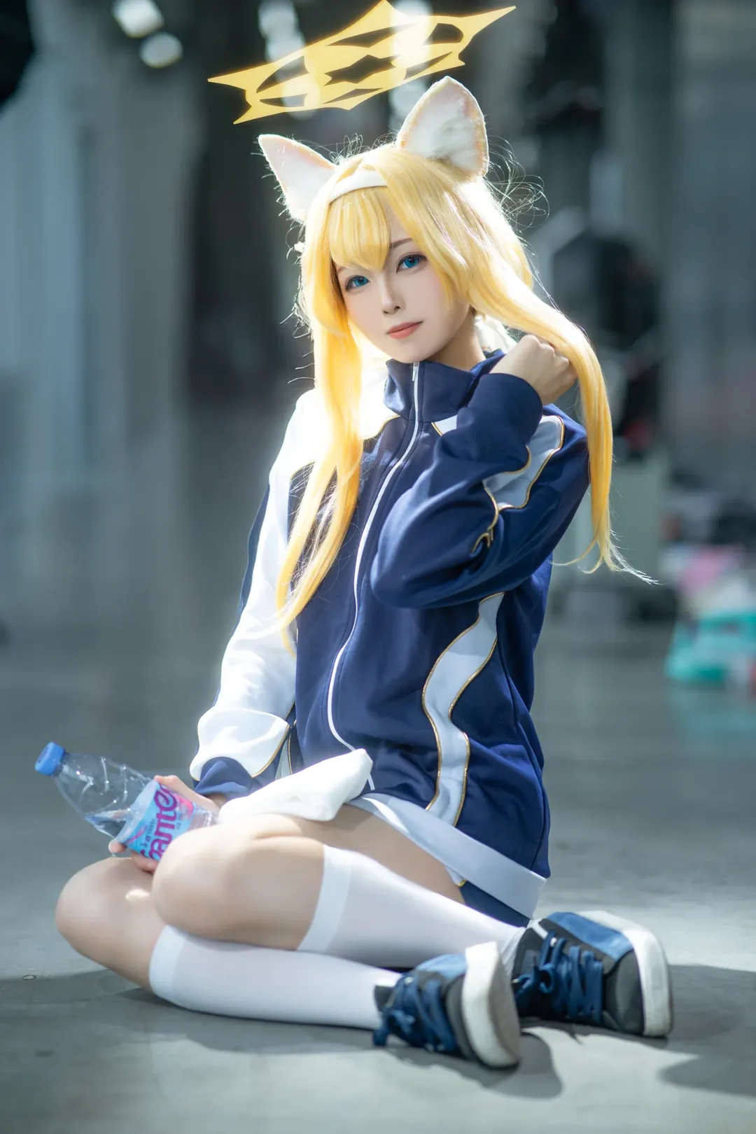 Blue Archive, Convention photography, Iochi Mari cosplay, Sporty style cosplay, White over-the-knee socks