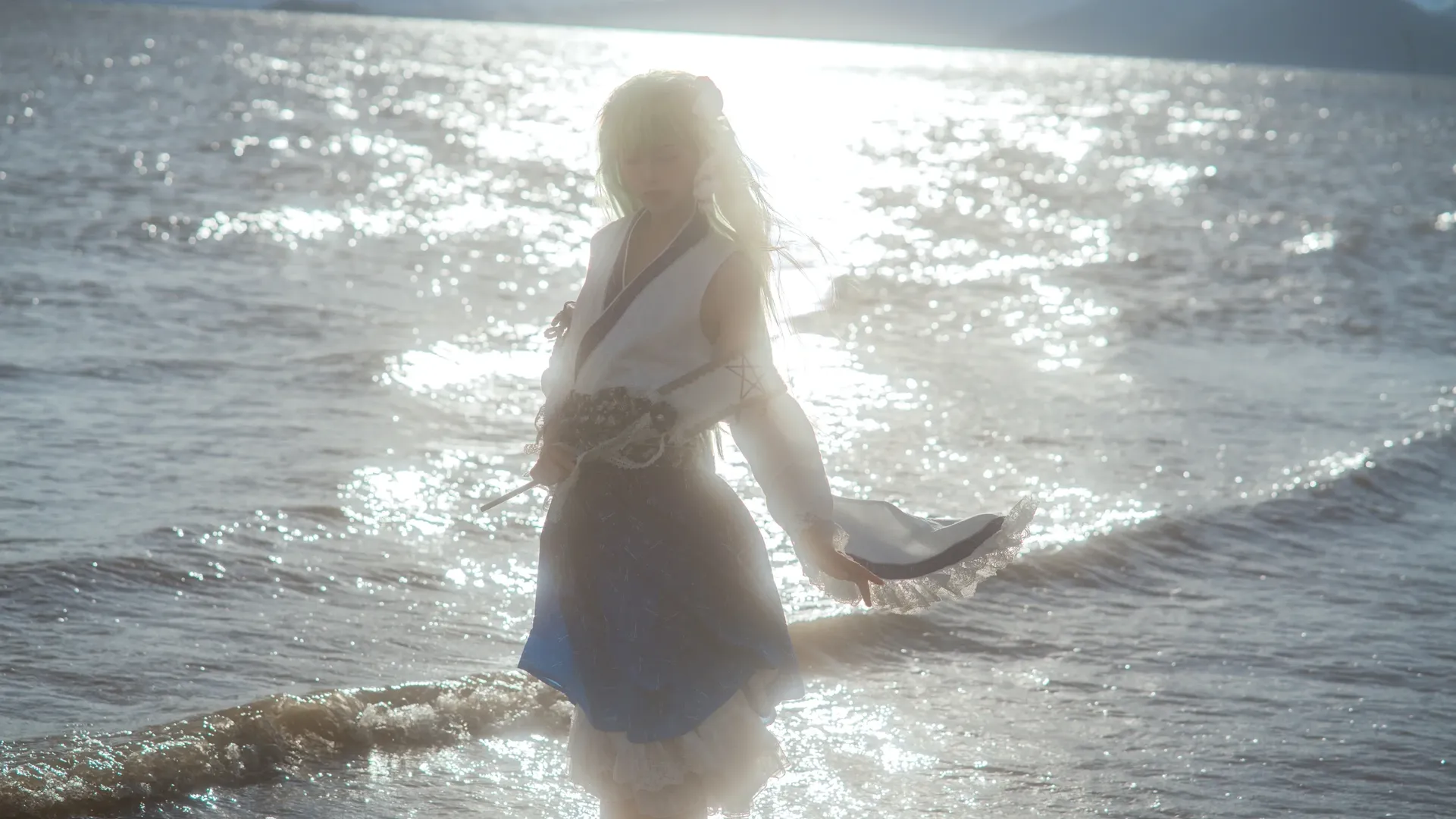 东方project, 东风谷早苗cos, 逆光人像, 海边cos, 绿发巫女 - 第4张