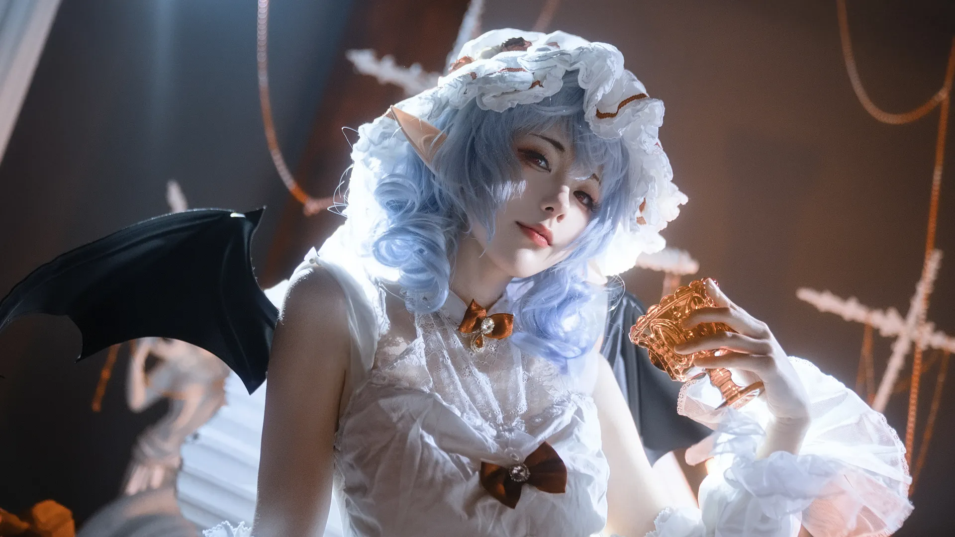 東方Project, レミリアコスプレ, エルフ耳スタイル, 白いドレスコスプレ, ヴァンパイア風