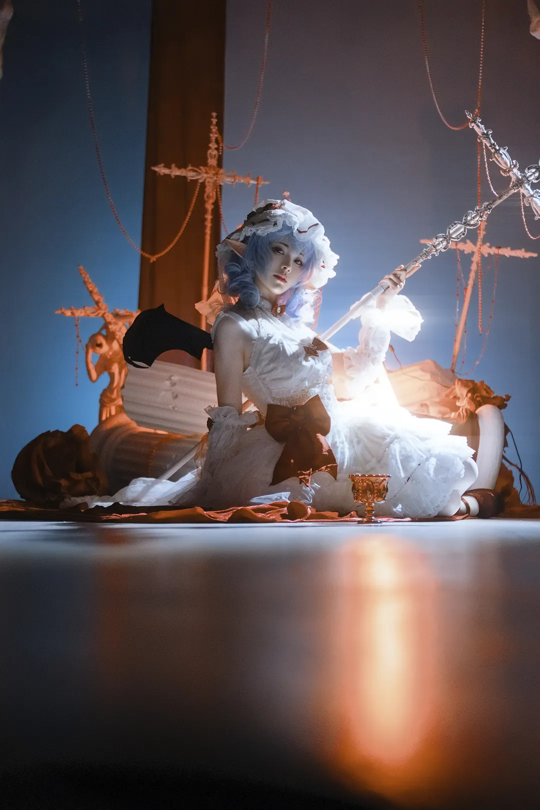 東方Project, レミリアコスプレ, ゴシック風写真, コウモリの翼, ダークエルフ - 1枚目