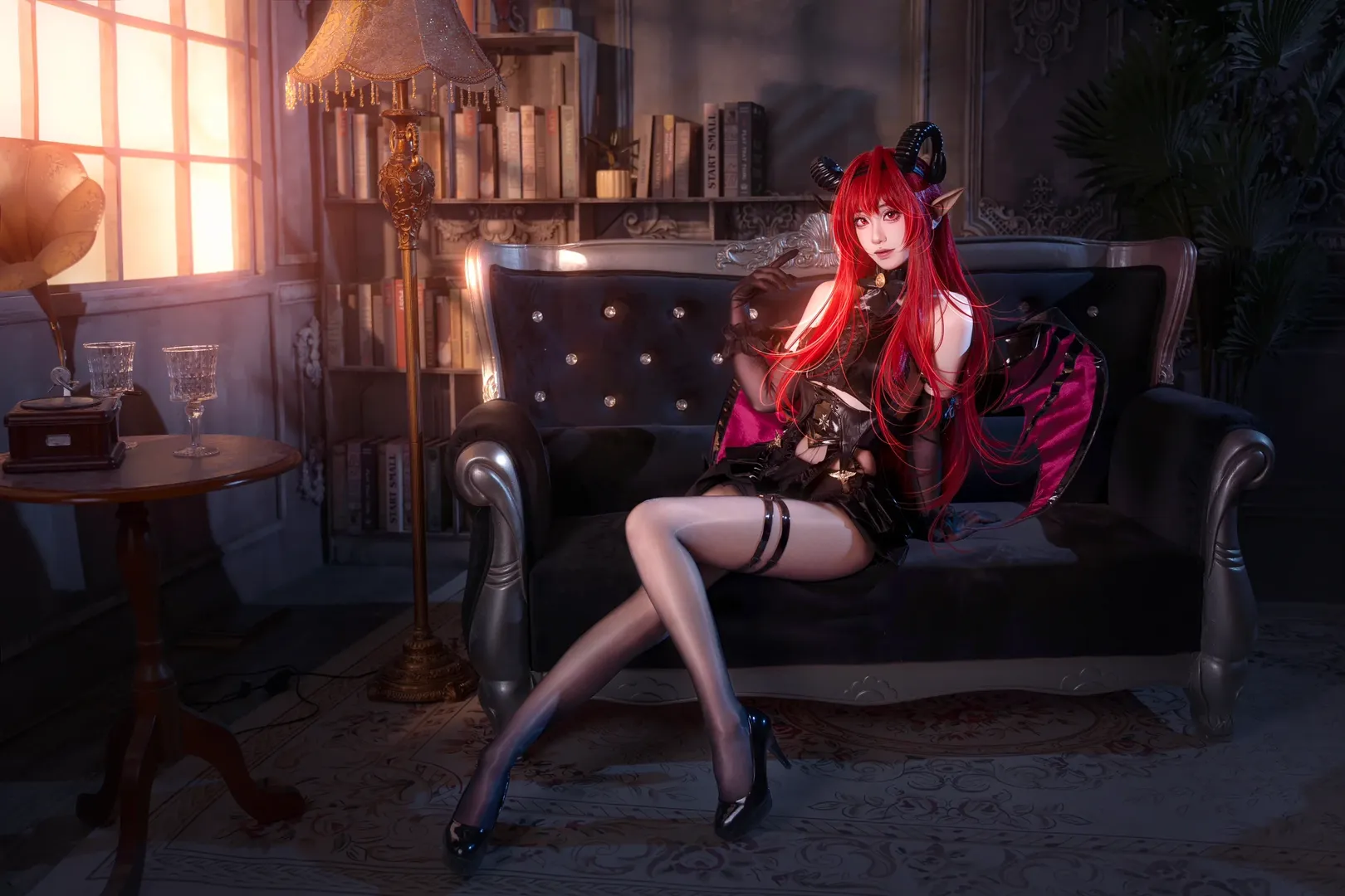 碧蓝航线, 哥特风穿搭, 黑丝, cosplay摄影, 希尔德加德cos - 第1张