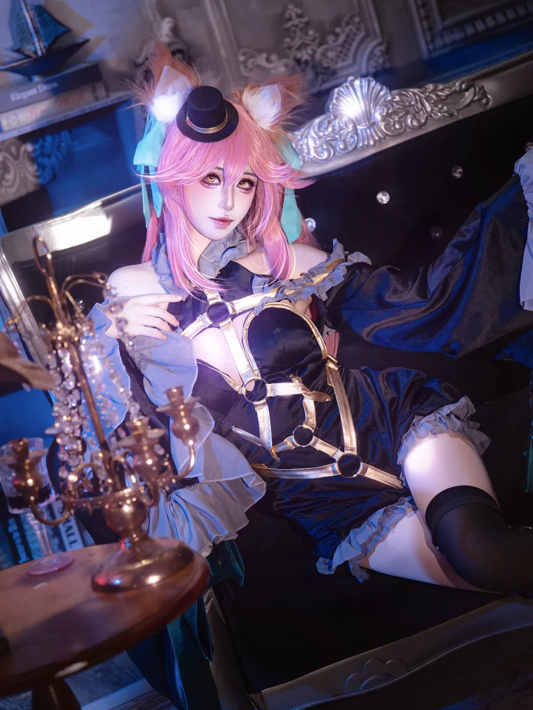 2D, Fate/Grand Order, Tamamo no Mae cosplay, Black thigh-highs, Jet Black Mage Garb