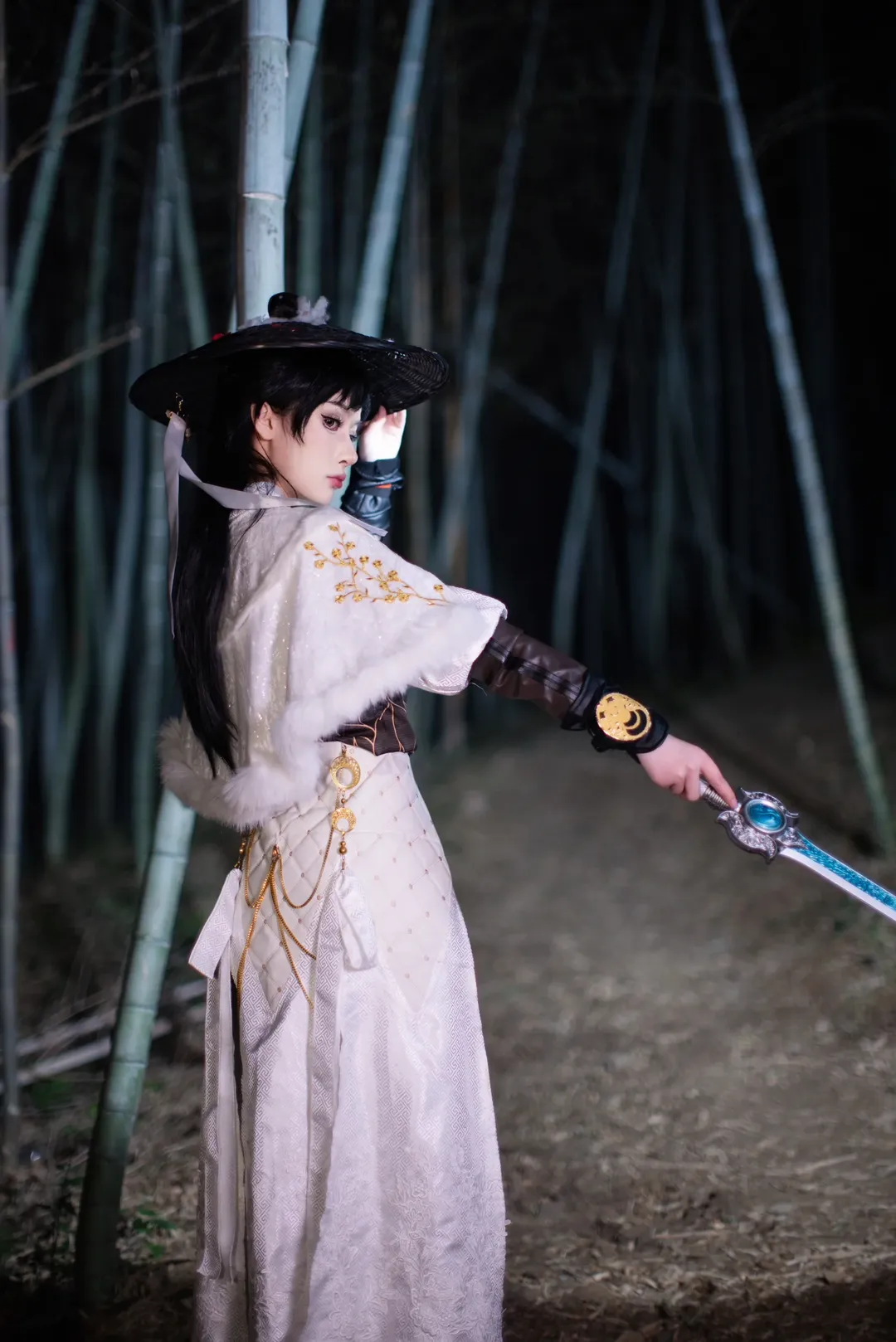cosplay, Ancient style photography, Justina Gu cosplay, Wuxia style, Winter Blossom - Image 5
