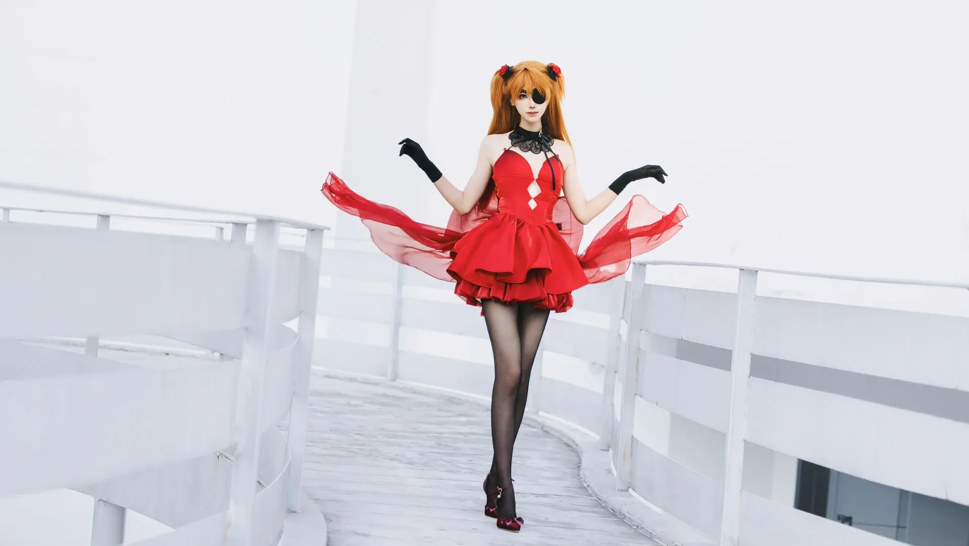 cosplay, NIKKE, 明日香cos, 黑丝穿搭, 红裙写真