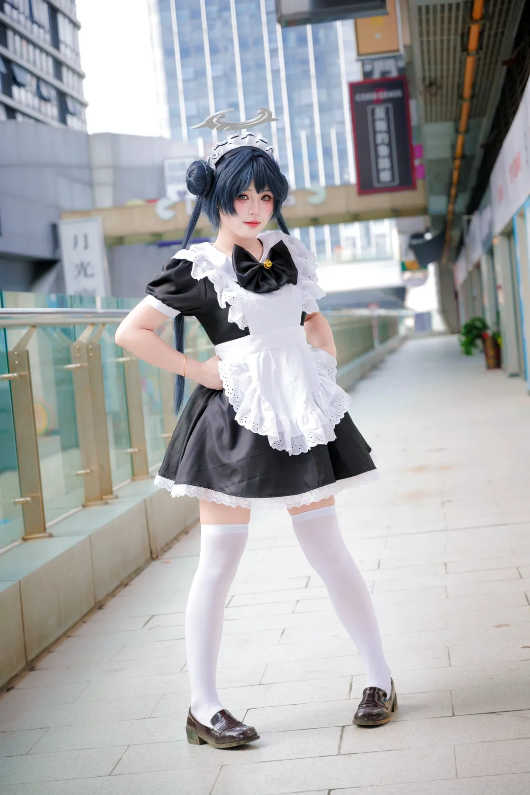 ブルーアーカイブ, キサキ コスプレ, メイド服, 二次元コスプレ, ロケーション撮影 - 1枚目