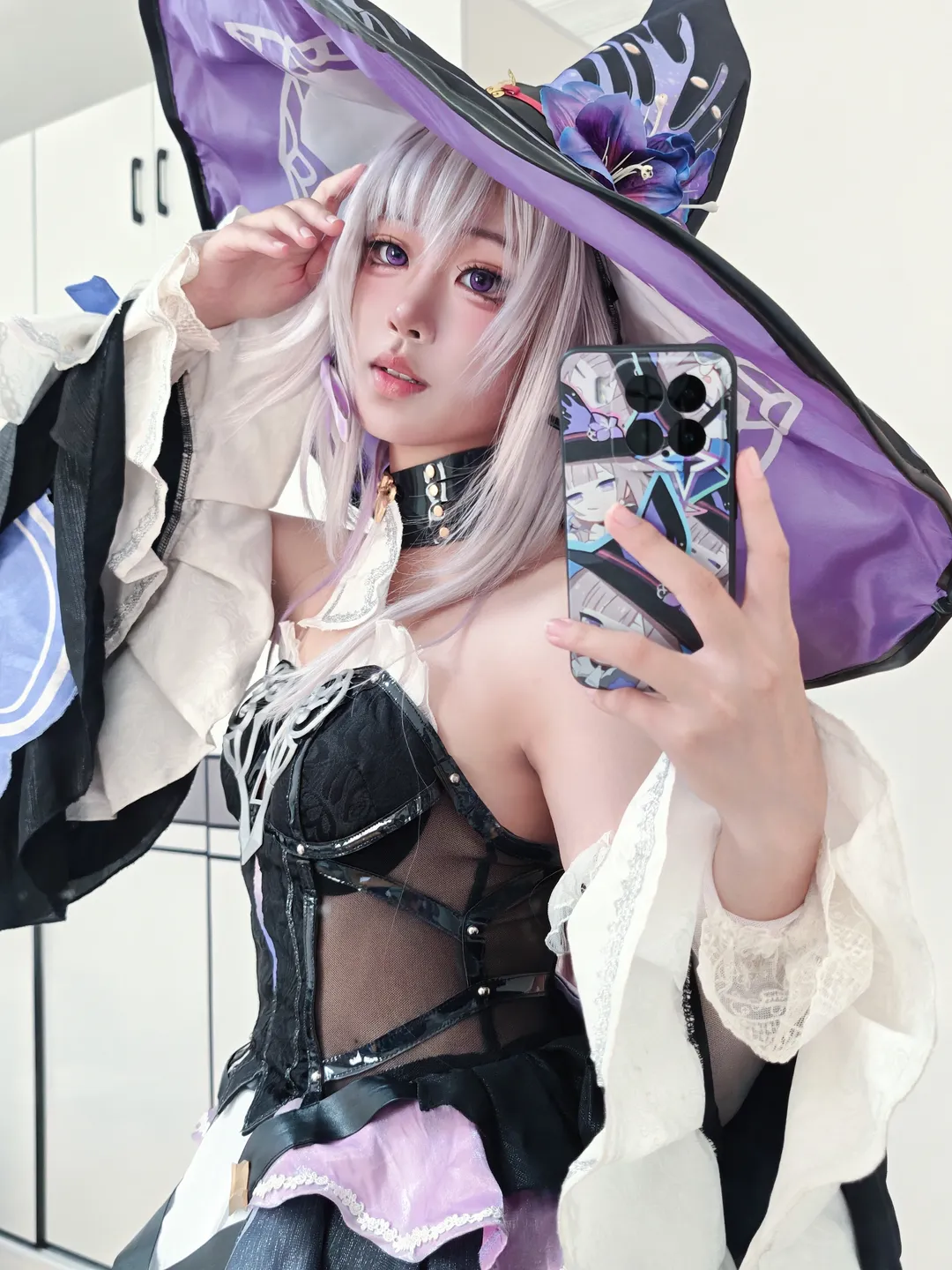 Honkai: Star Rail, Herta cosplay, Cosplay daily life, Silver hair cosplay, Wizard costume - Image 1