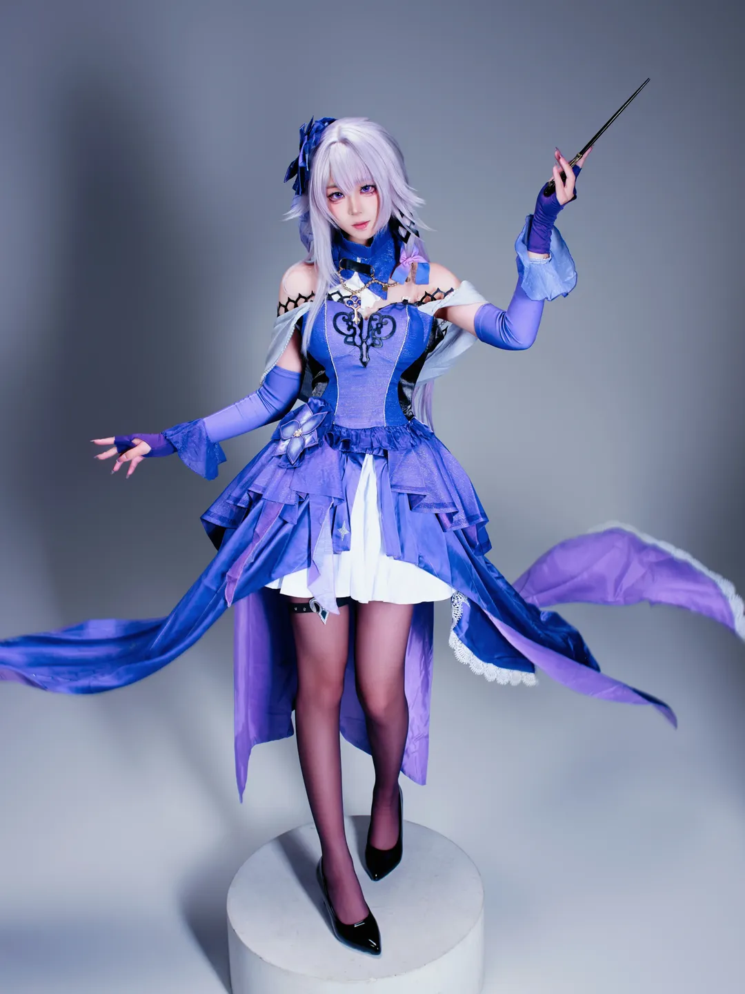 崩坏星穹铁道, 大黑塔cos, cosplay摄影, 棚拍写真, 蓝紫色系穿搭 - 第1张