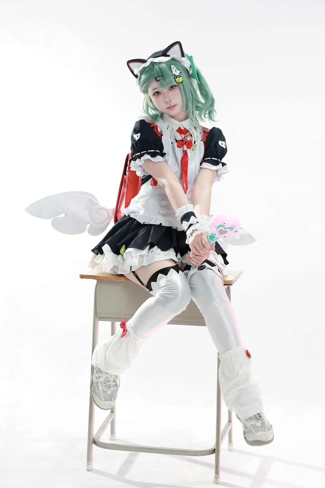 ゼンレスゾーンゼロ, ポーズ参考, 千夏 コスプレ, コスプレ撮影, 白ニーソコーデ