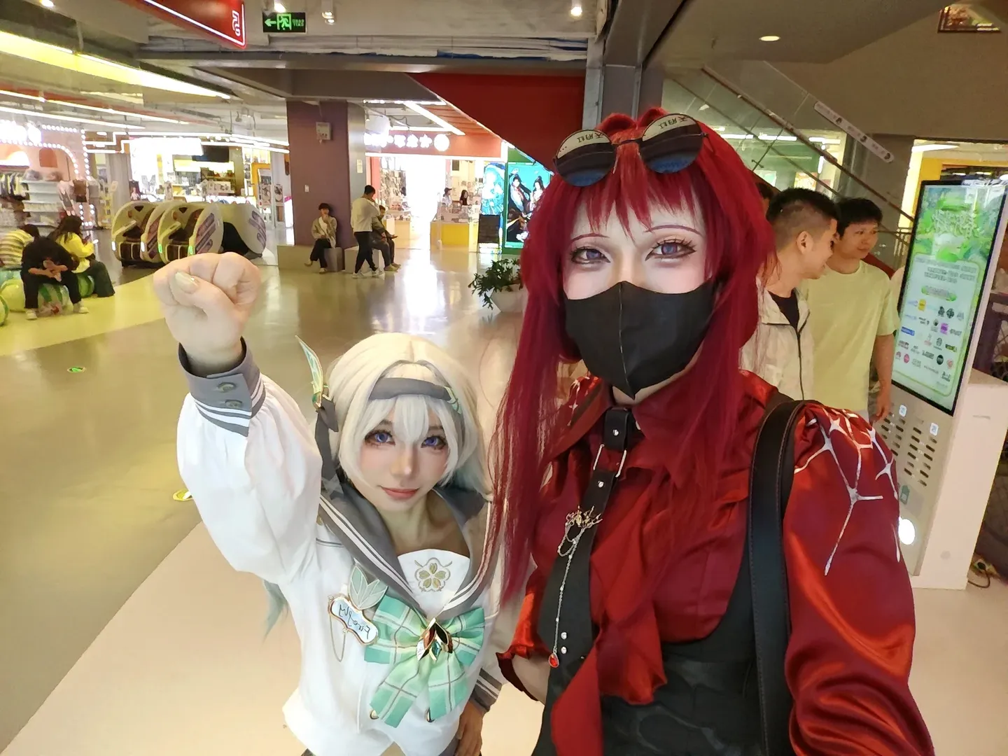 崩坏星穹铁道, 流萤cos, 卡芙卡cos, 漫展生日会, Coser同框