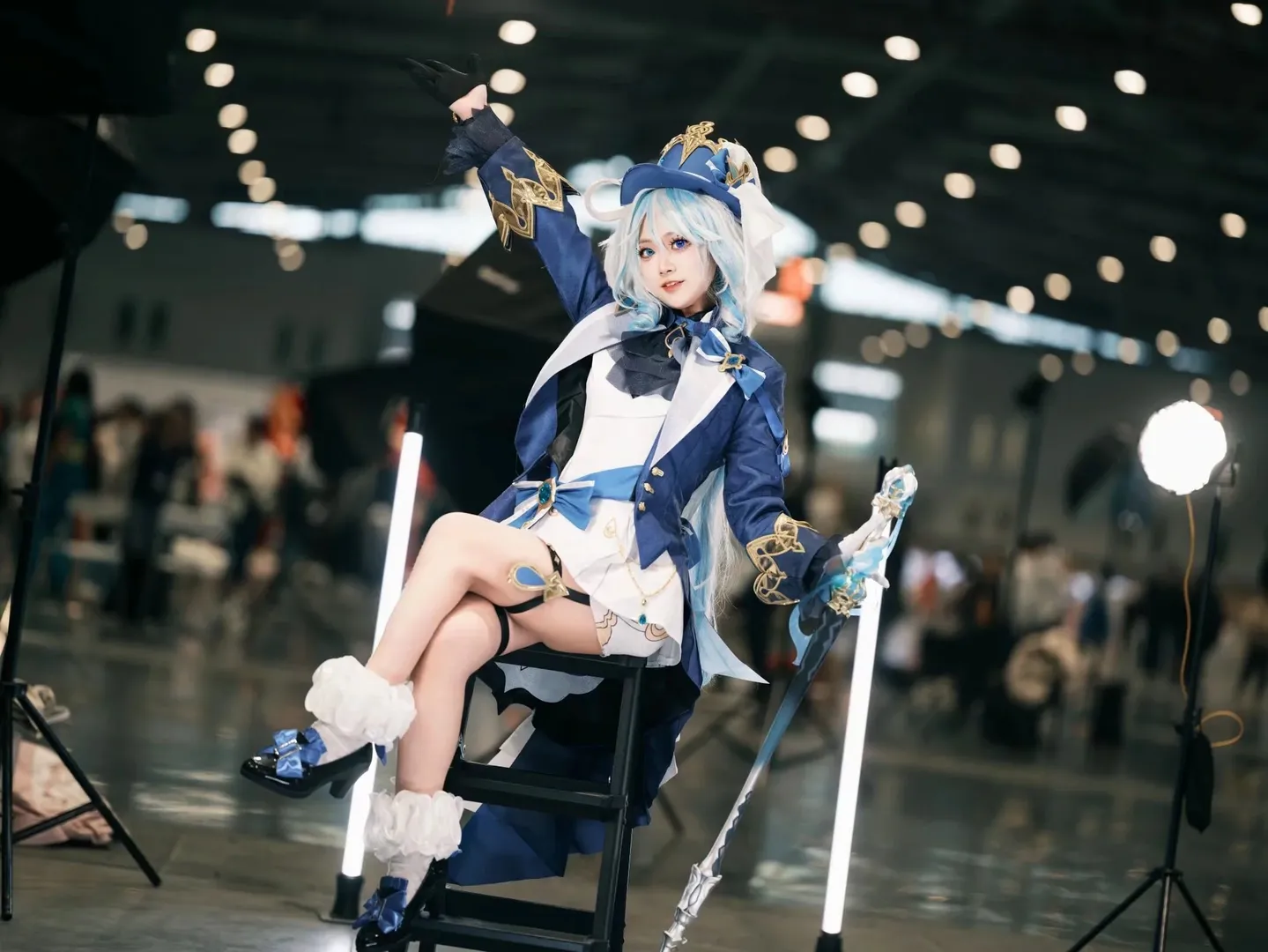 原神, フリーナ コスプレ, コスプレポーズ参考, アニメイベントの撮影ポーズ, 杖小道具撮影 - 7枚目