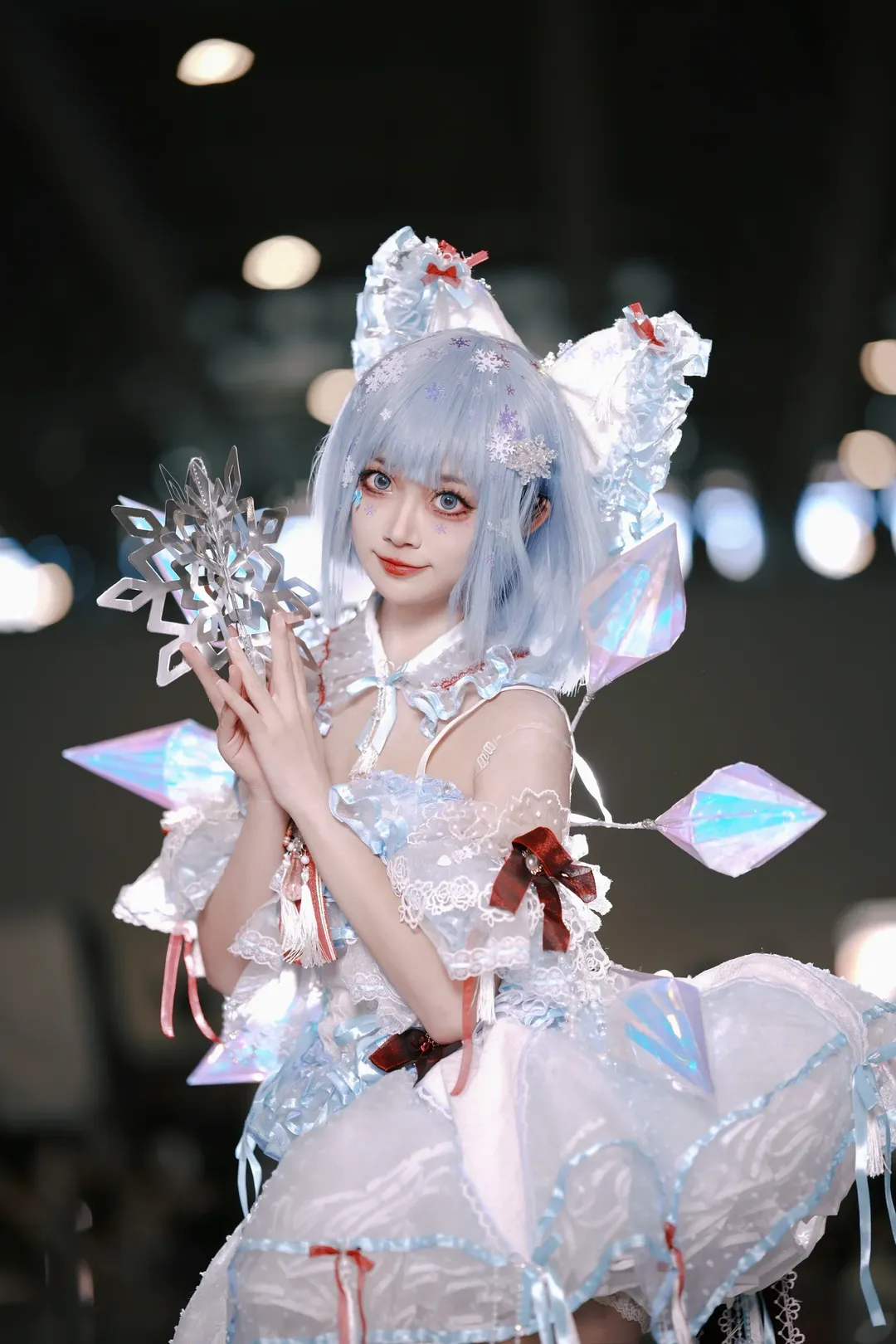 东方project, cosplay动作参考, 琪露诺cos, 漫展拍照姿势, 白丝过膝袜 - 第12张