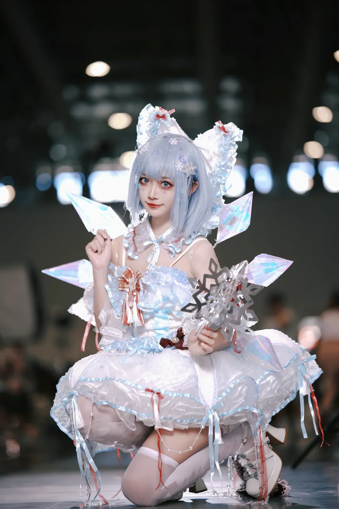 东方project, cosplay动作参考, 琪露诺cos, 漫展拍照姿势, 白丝过膝袜 - 第13张