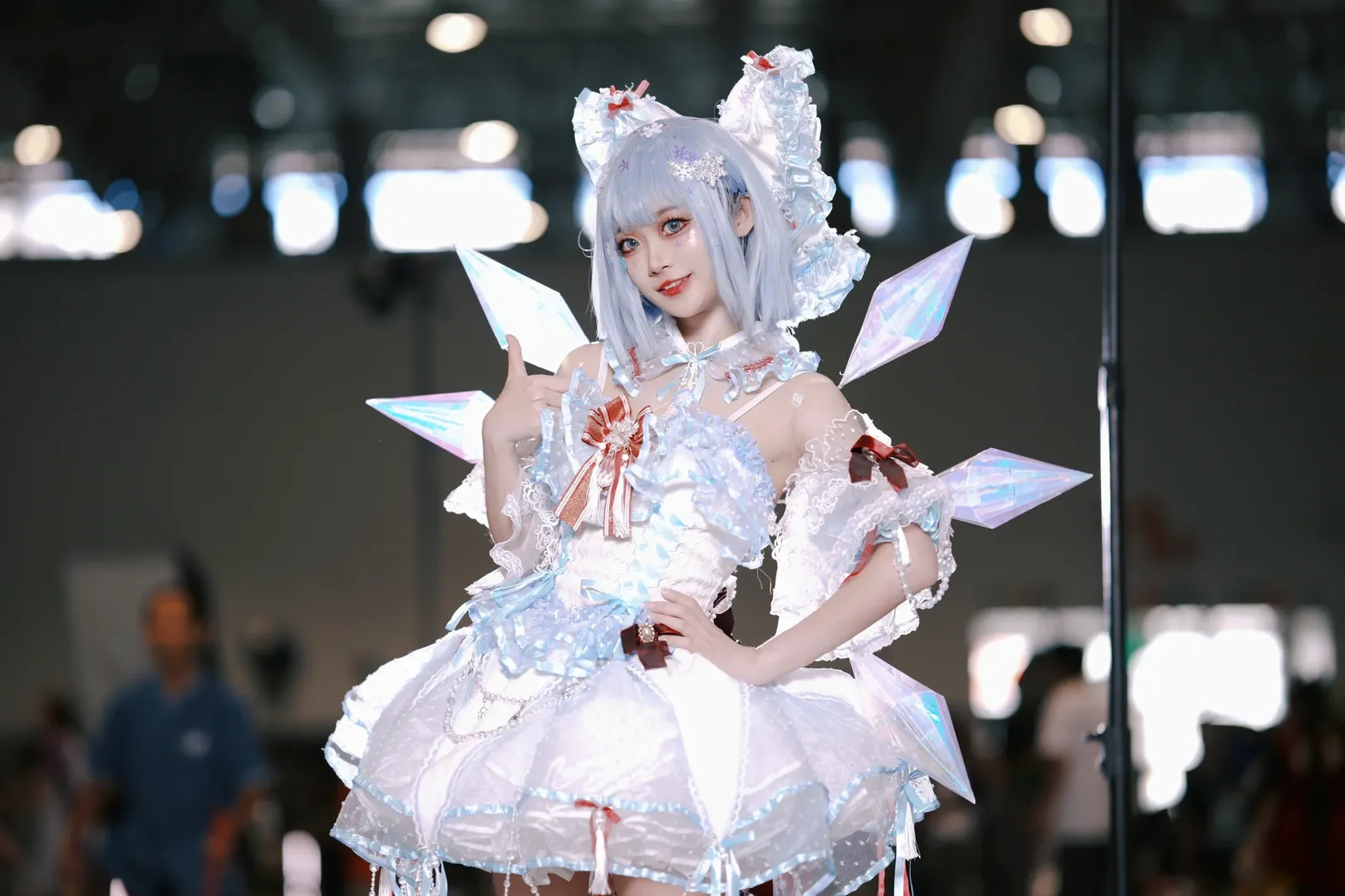 东方project, cosplay动作参考, 琪露诺cos, 漫展拍照姿势, 白丝过膝袜 - 第3张