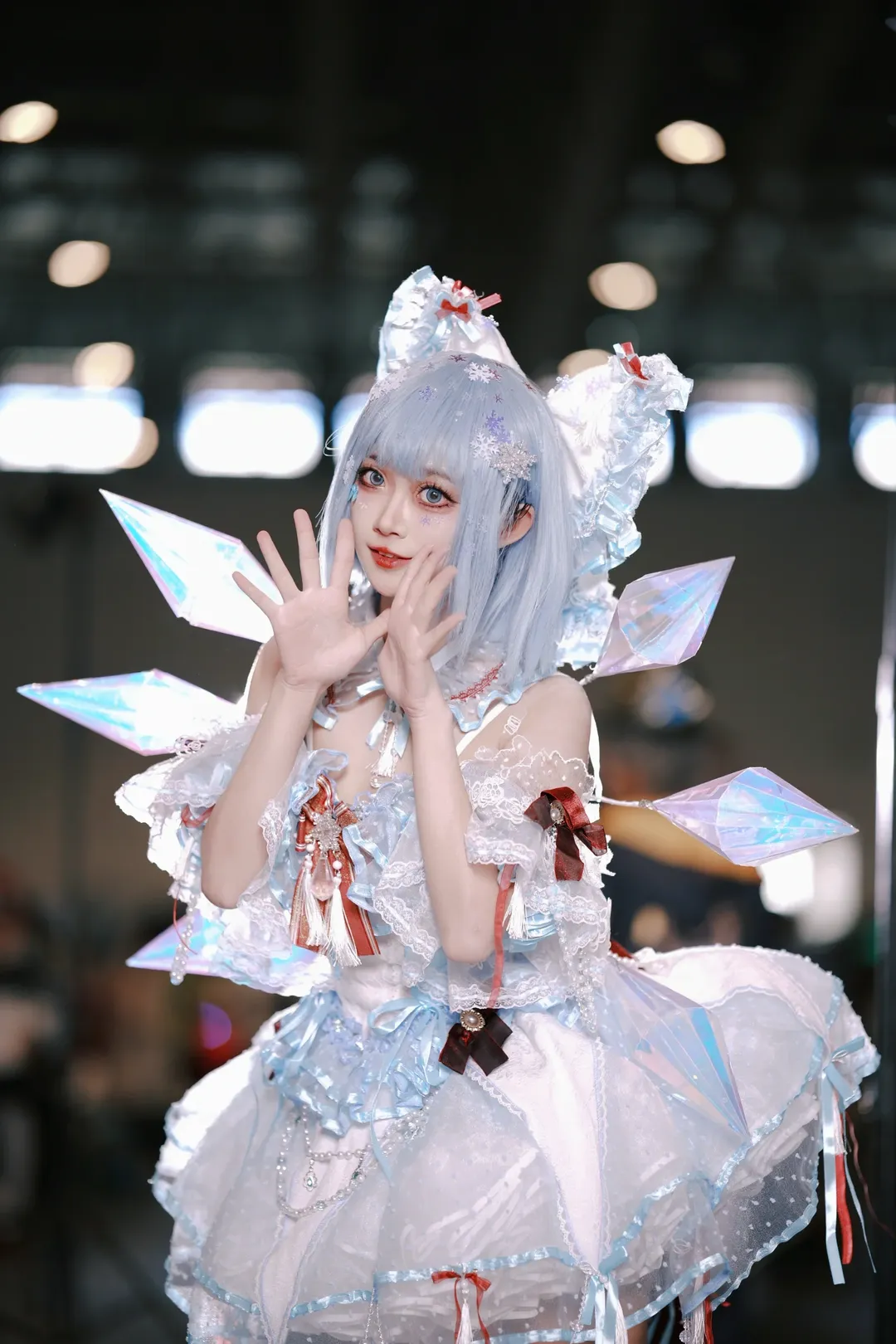 东方project, cosplay动作参考, 琪露诺cos, 漫展拍照姿势, 白丝过膝袜 - 第7张