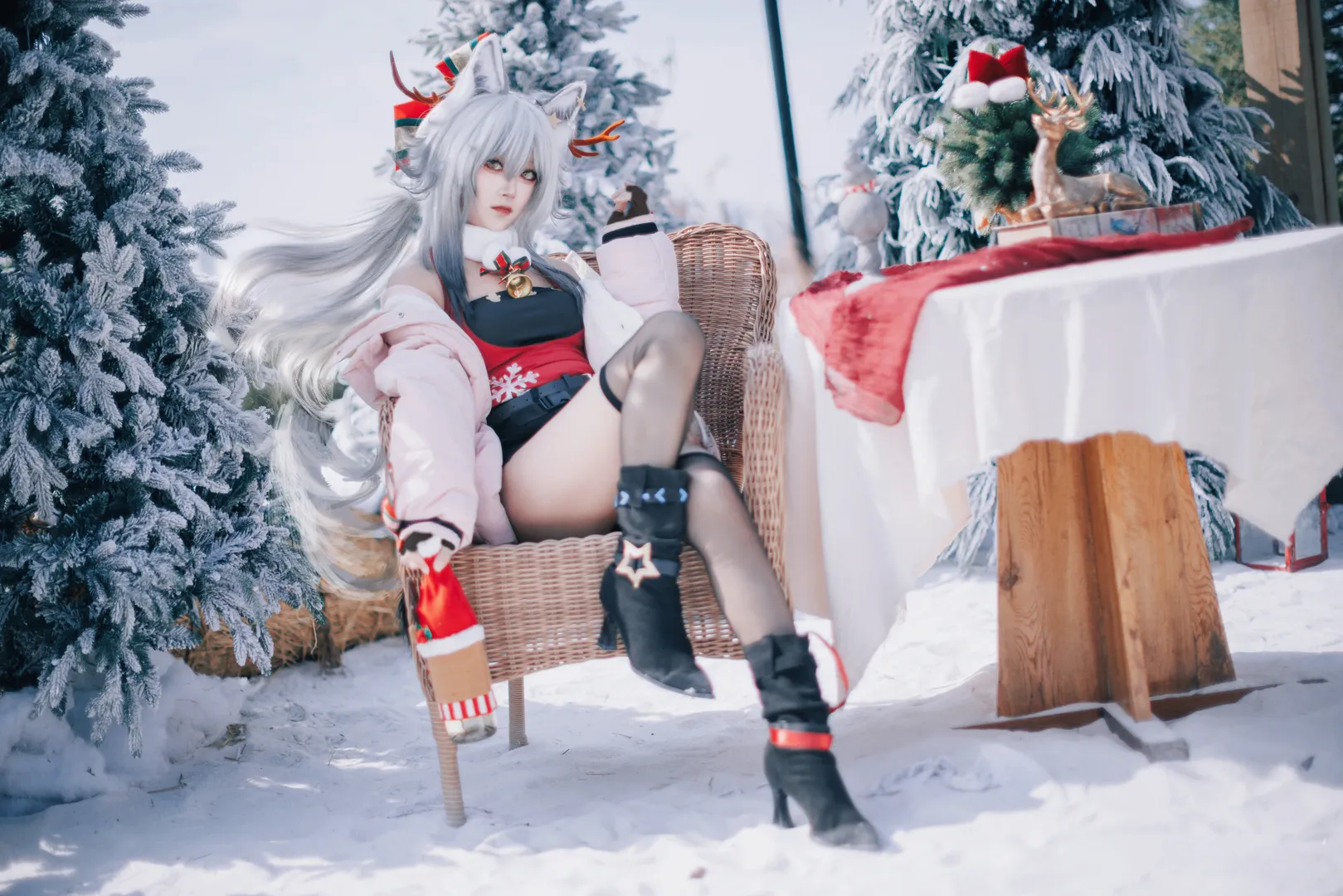 二次元cosplay, 明日方舟, 黑丝, 黑cos, 冬日雪景 - 第2张