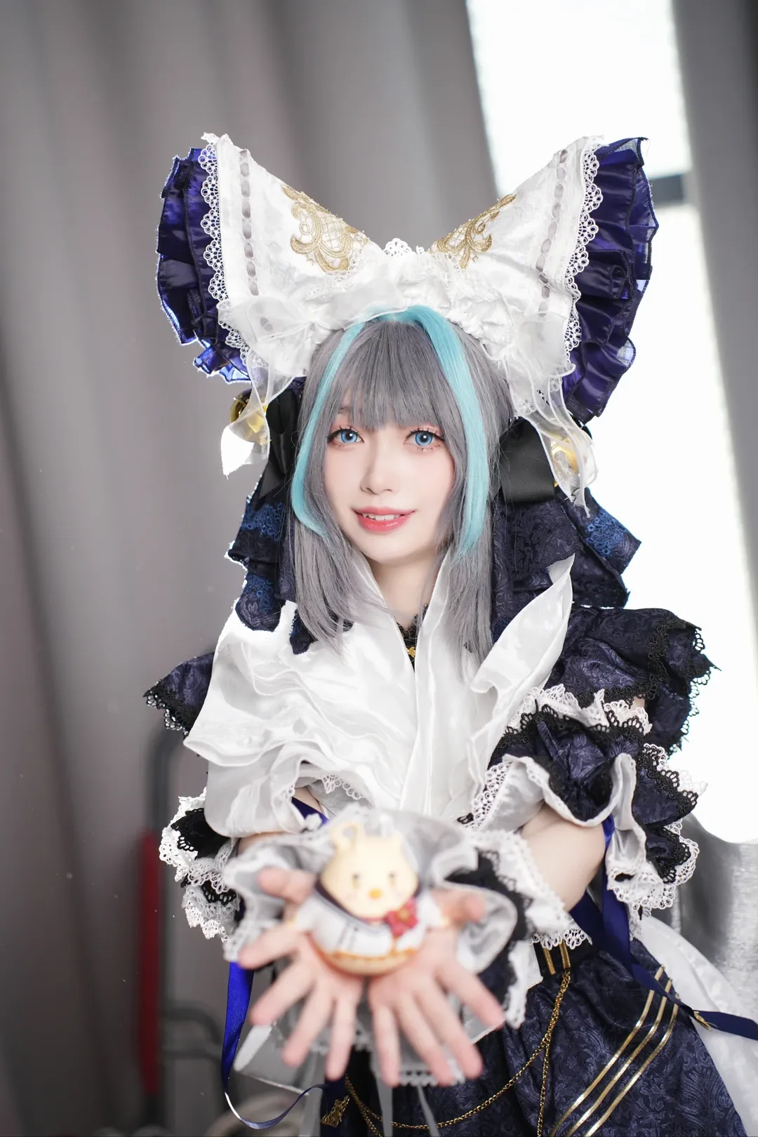 Azur Lane, Convention photos, White tights cosplay, Female cosplayer, Little Cheshire cosplay - Image 1