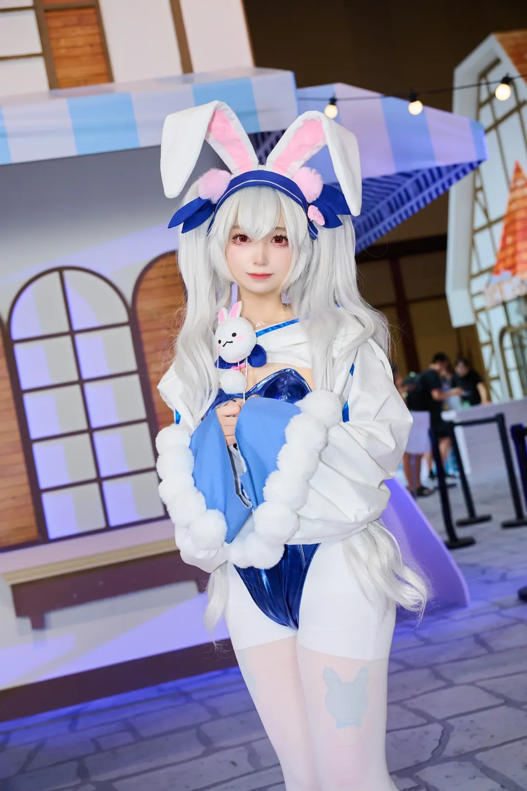 cosplay, 碧蓝航线, 拉菲cos, 漫展场照, 白色丝袜 - 第1张