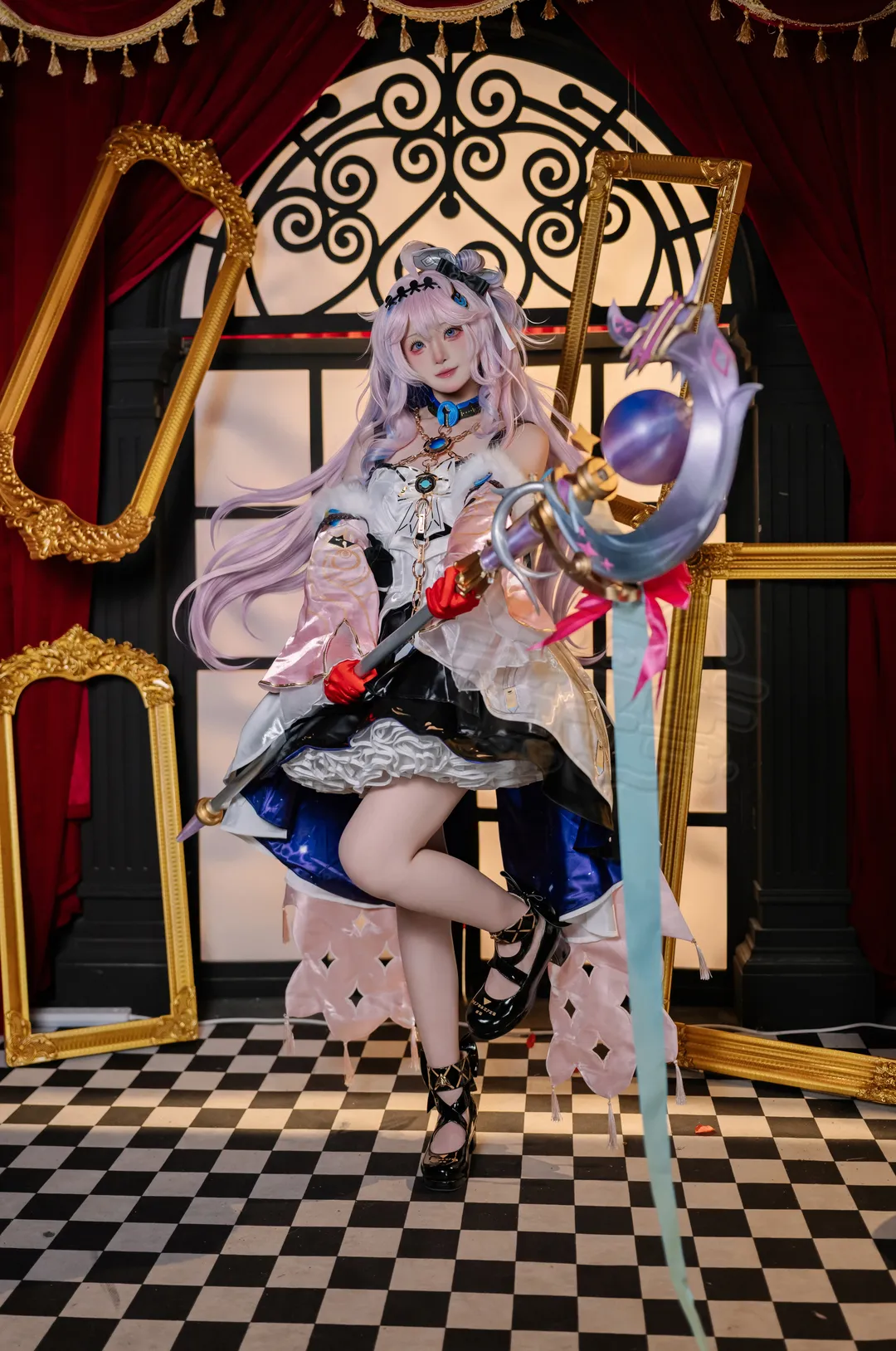 鸣潮, 达妮娅cos, cosplay, 华丽礼服, 镜中世界