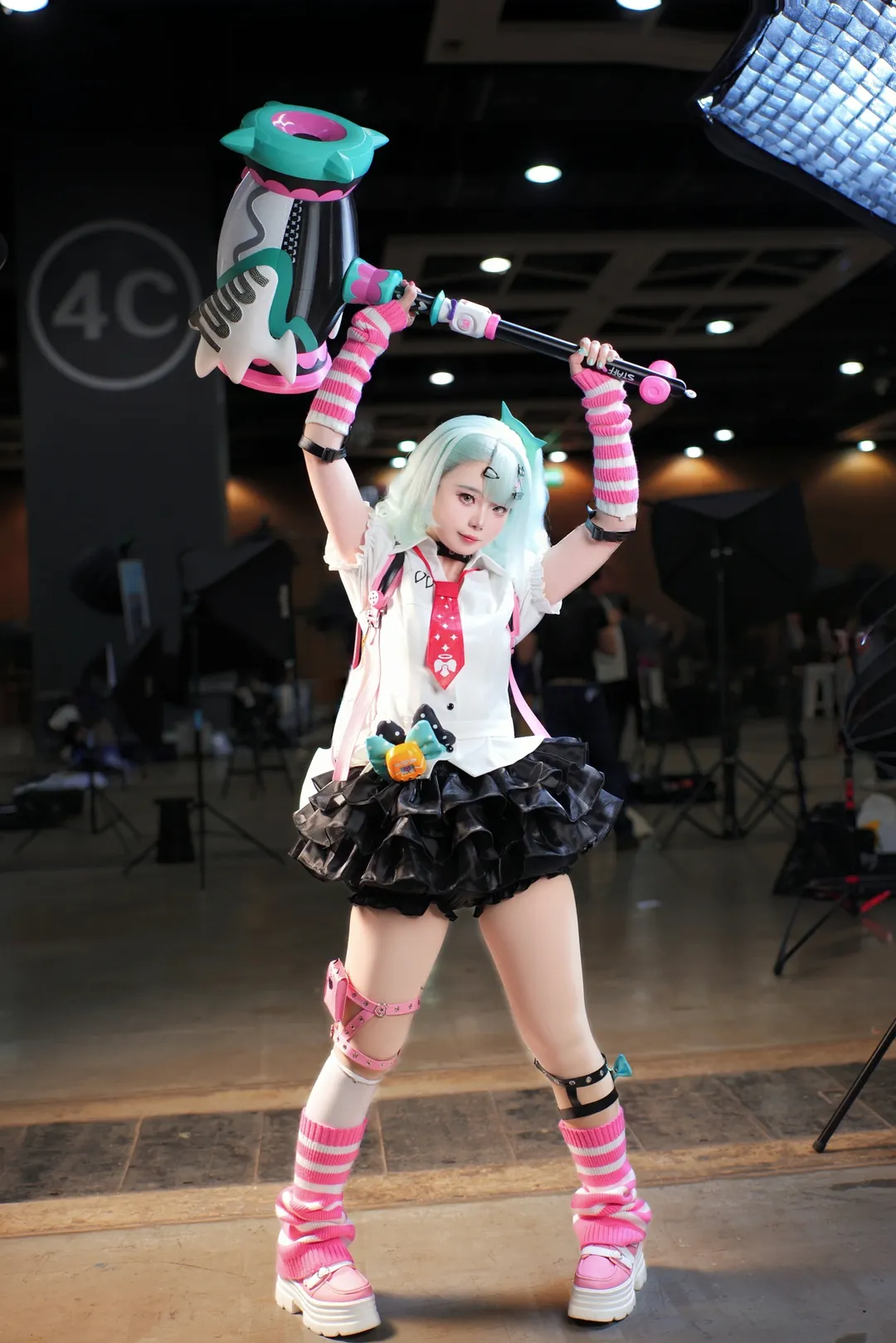 绝区零, 二次元少女, 漫展场照, 千夏cos, Cosplay道具 - 第3张