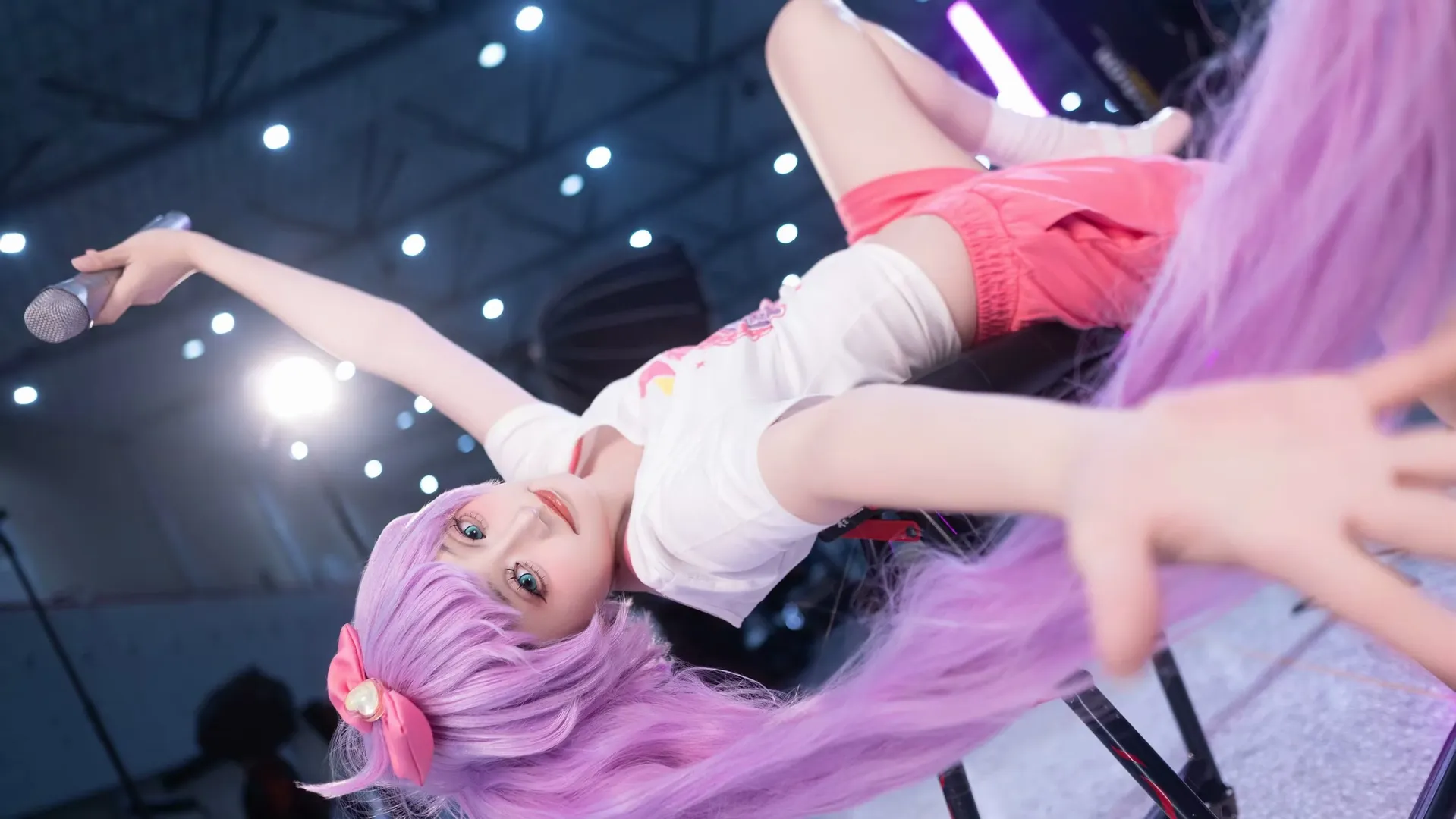 漫展场照, cosplay动作参考, 美妙天堂, 真中啦啦cos, 小偶像训练服 - 第9张