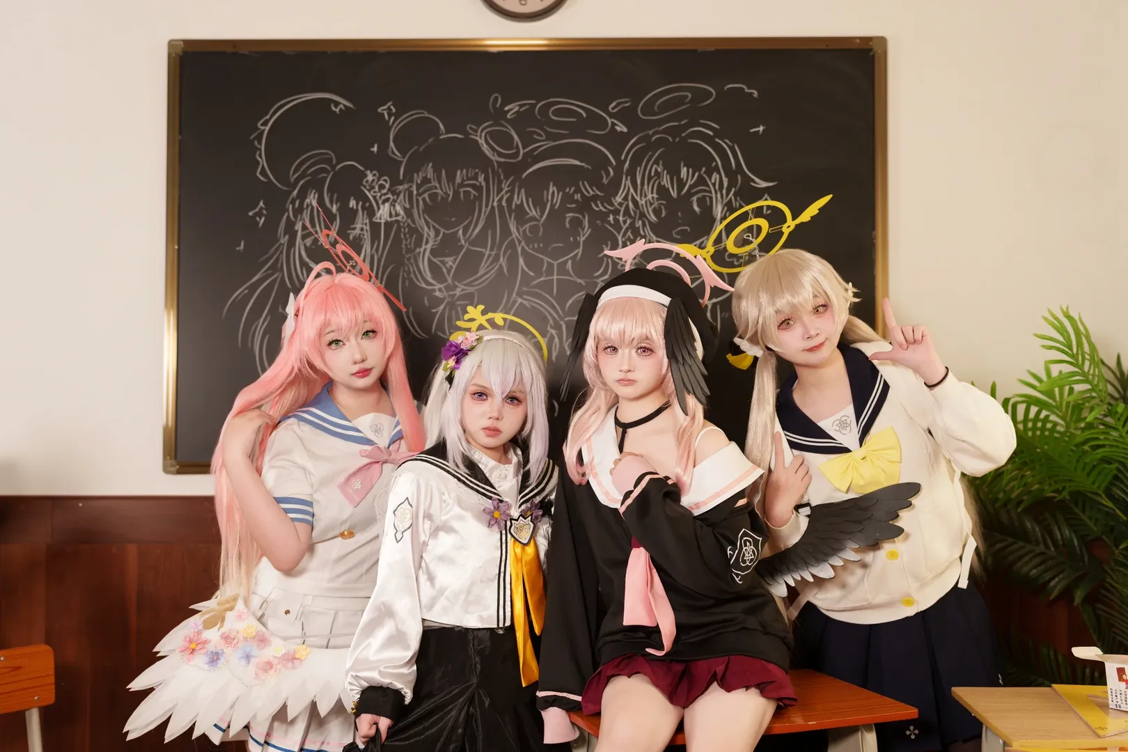 碧蓝档案, 蔚蓝档案cosplay, 黑丝cosplay, 补习部日常, 教室主题cos - 第3张