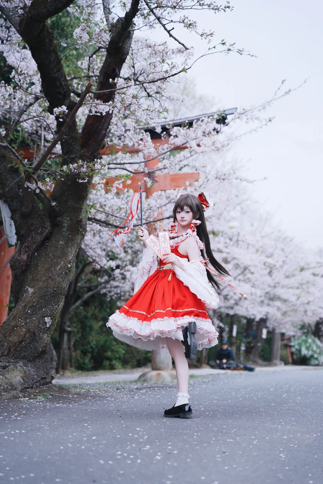 二次元, 博丽灵梦cos, 东方Project, 樱花, 花灵梦 - 第1张