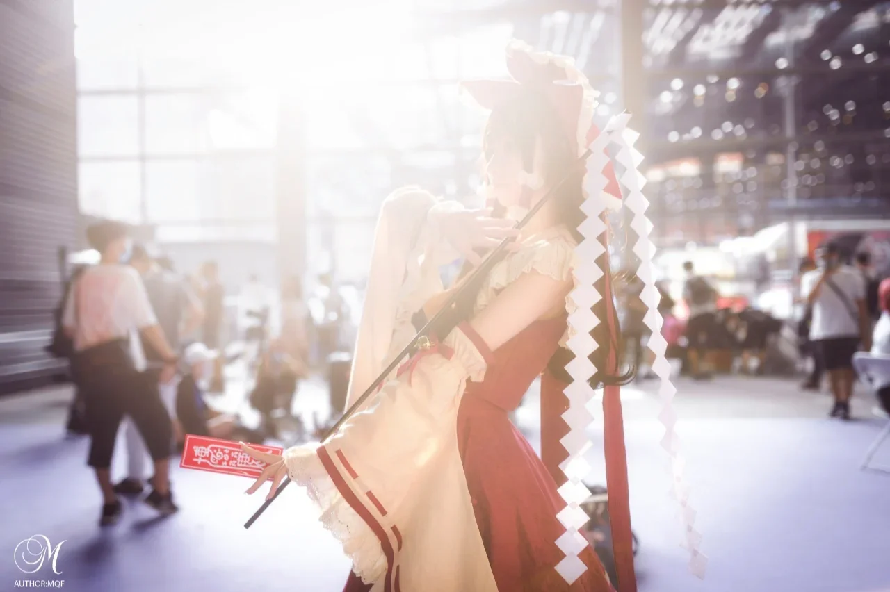博丽灵梦cos, 东方Project, 漫展返图, 深圳国际电玩节, 红白巫女服 - 第3张
