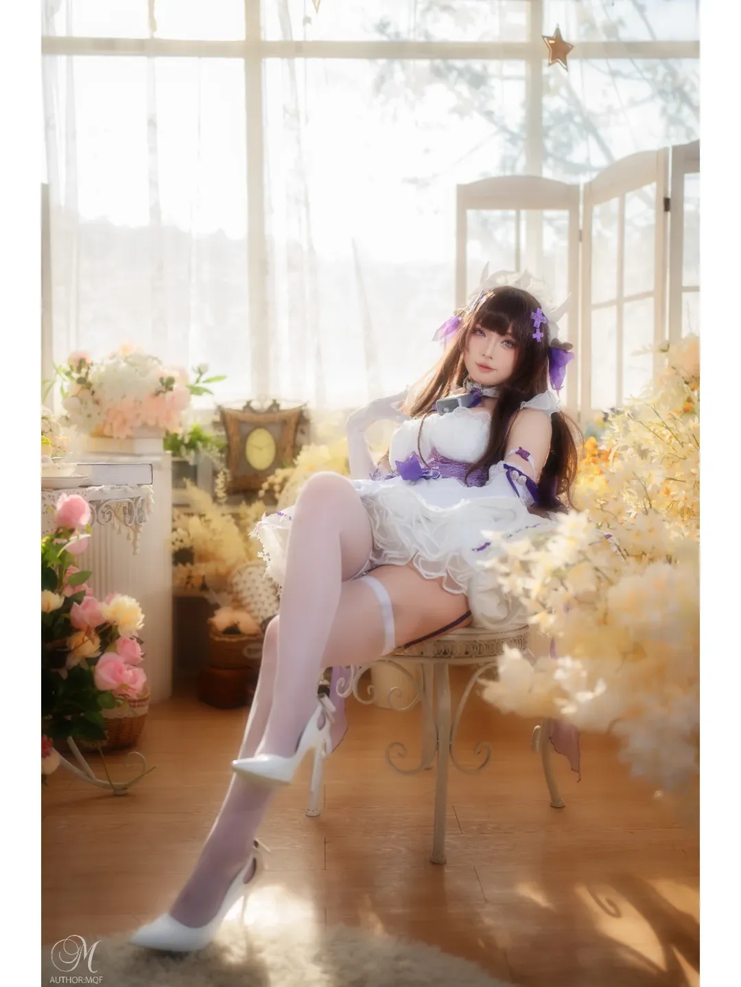 二次元摄影, 女仆装, 碧蓝航线cos, 光影氛围, 白丝cosplay