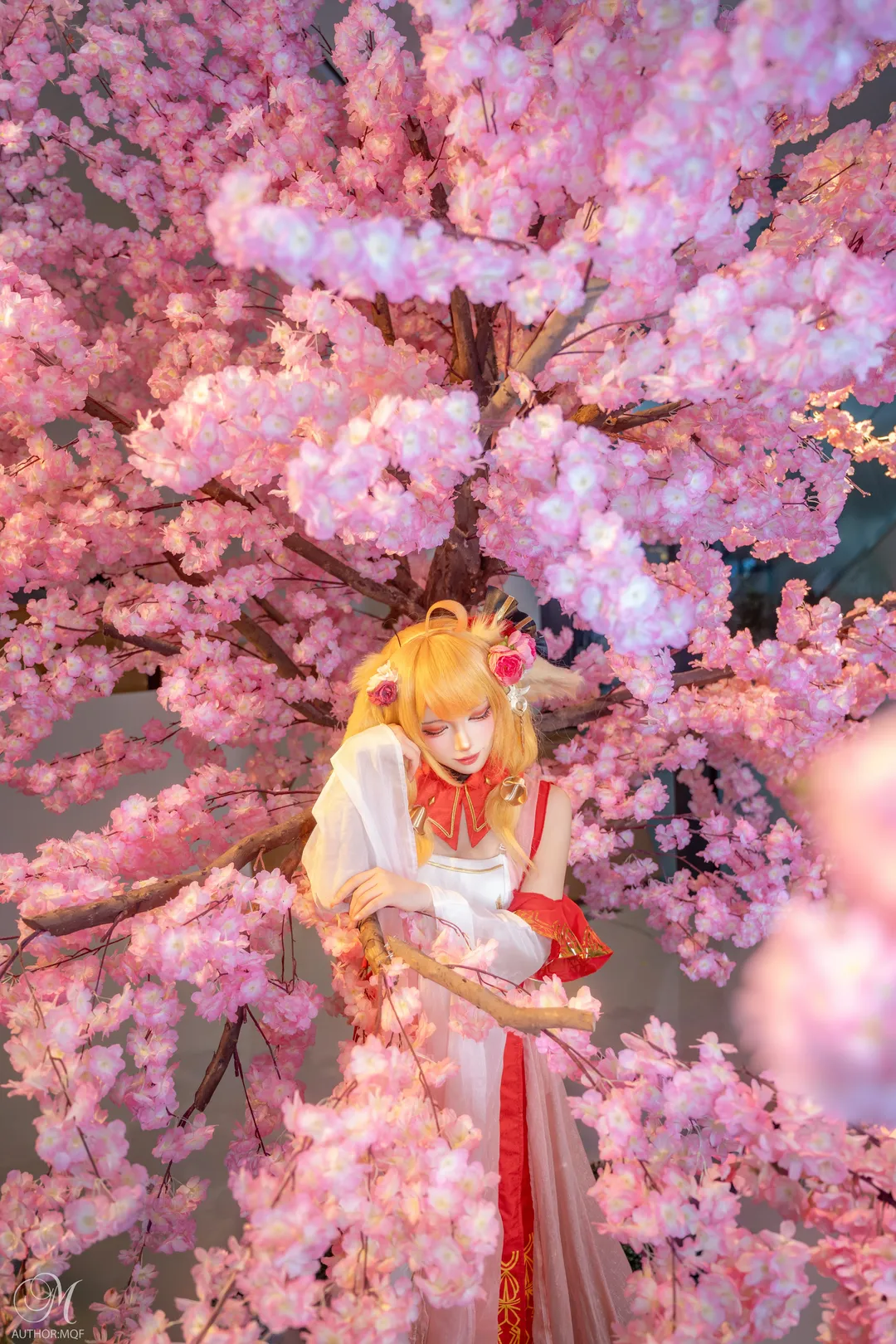 涂山红红cos, 狐妖小红娘, cosplay摄影, 古风人像, 国风汉元素 - 第1张