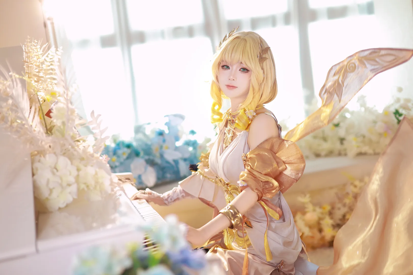 阿格莱雅cos, 崩坏星穹铁道, 翁法罗斯, cosplay摄影, 黄金裔cos - 第8张