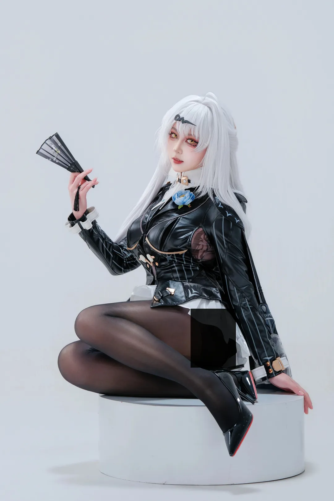 绝区零, 仪玄cos, 皮衣造型, cosplay摄影, 黑丝穿搭 - 第1张