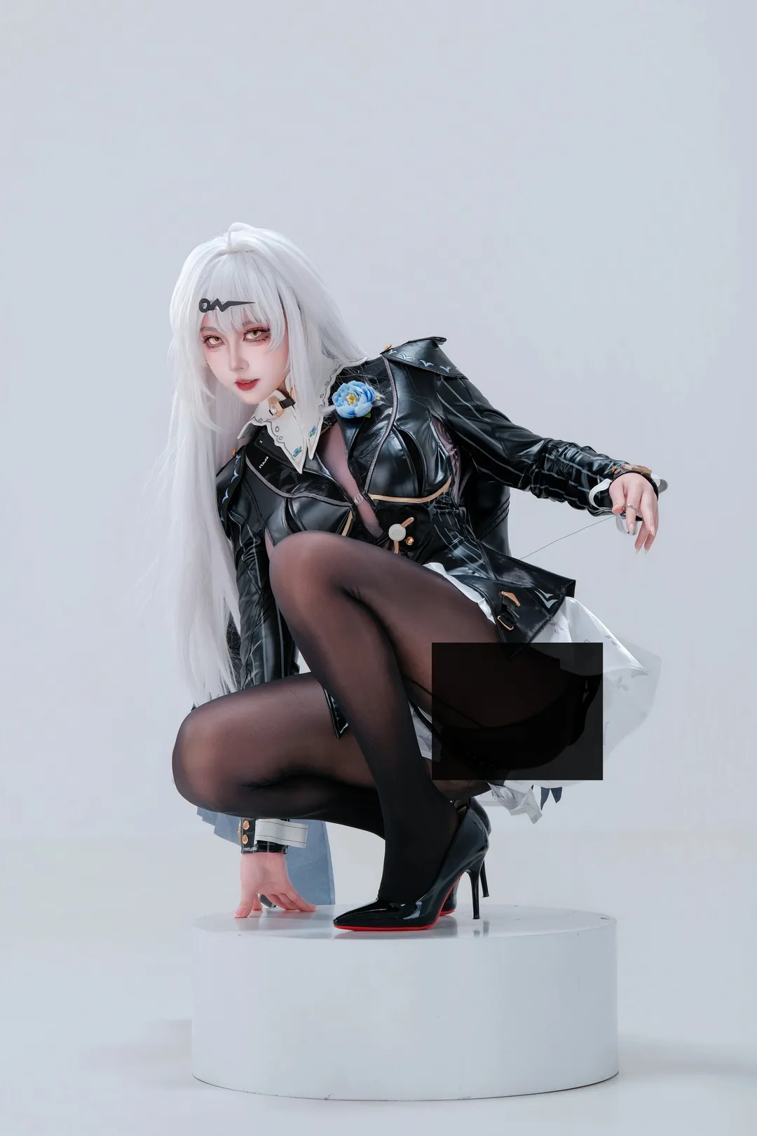 绝区零, 仪玄cos, 皮衣造型, cosplay摄影, 黑丝穿搭 - 第2张
