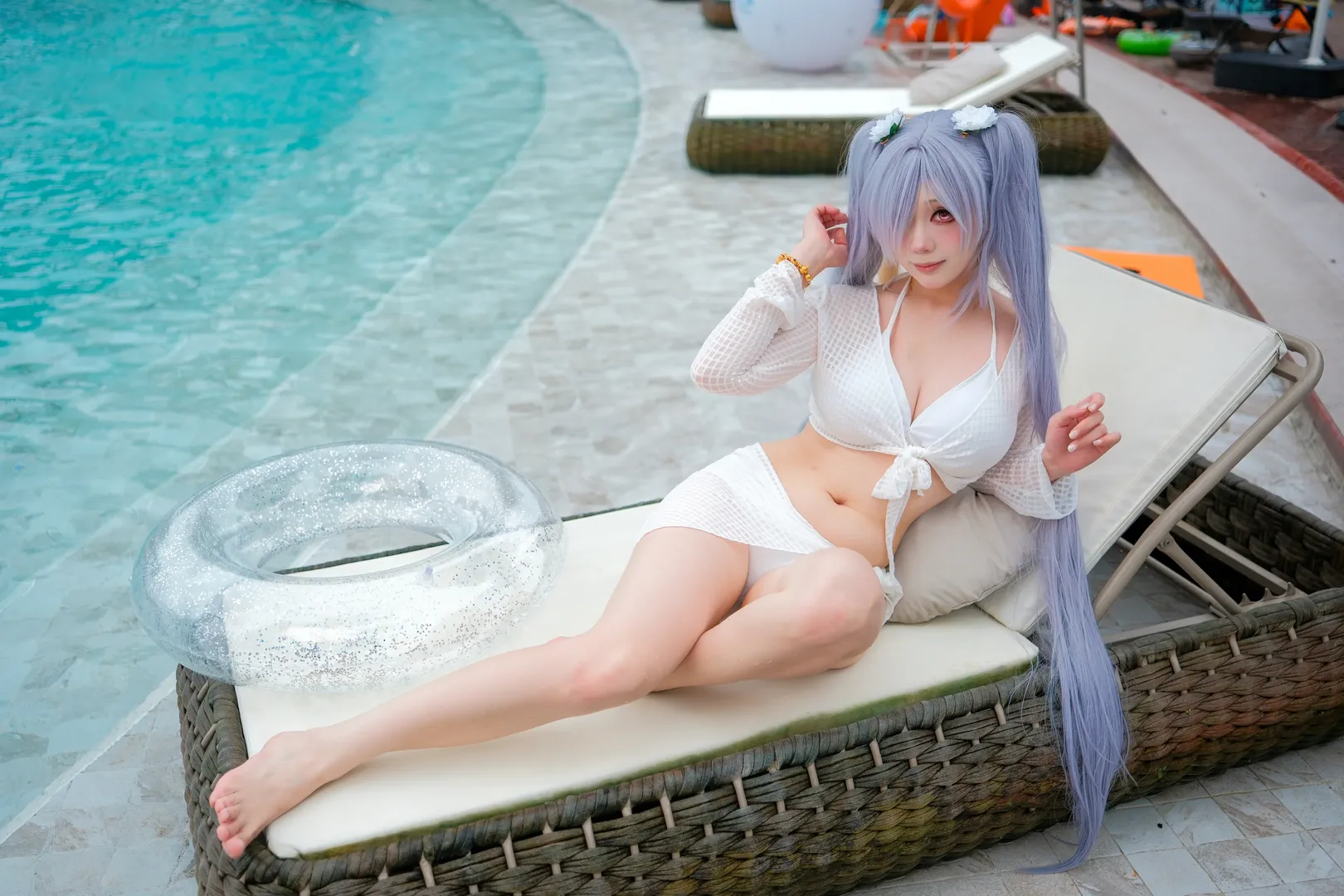 泳装cos, 灰姑娘cos, NIKKE胜利女神, 夏日泳池写真, 白色镂空罩衫 - 第2张
