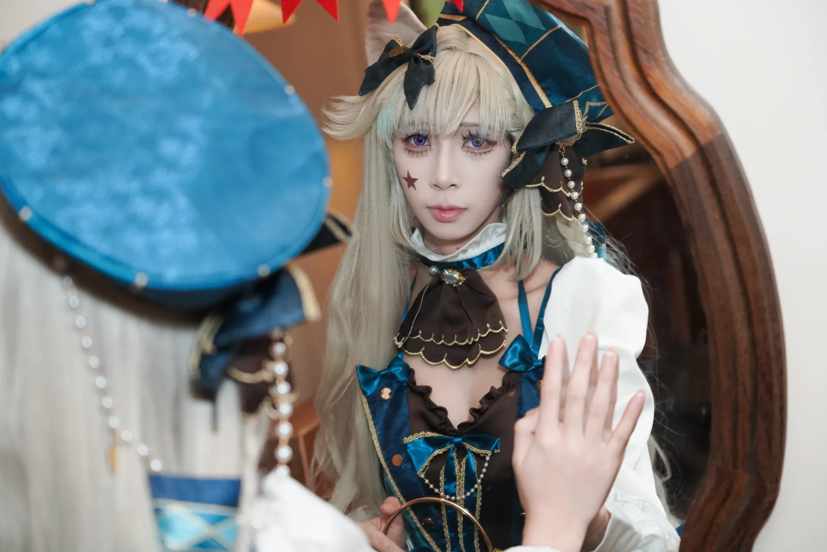 原神, 琳妮特cos, 丝袜穿搭, 圣诞装扮, 魔术师风格 - 第2张