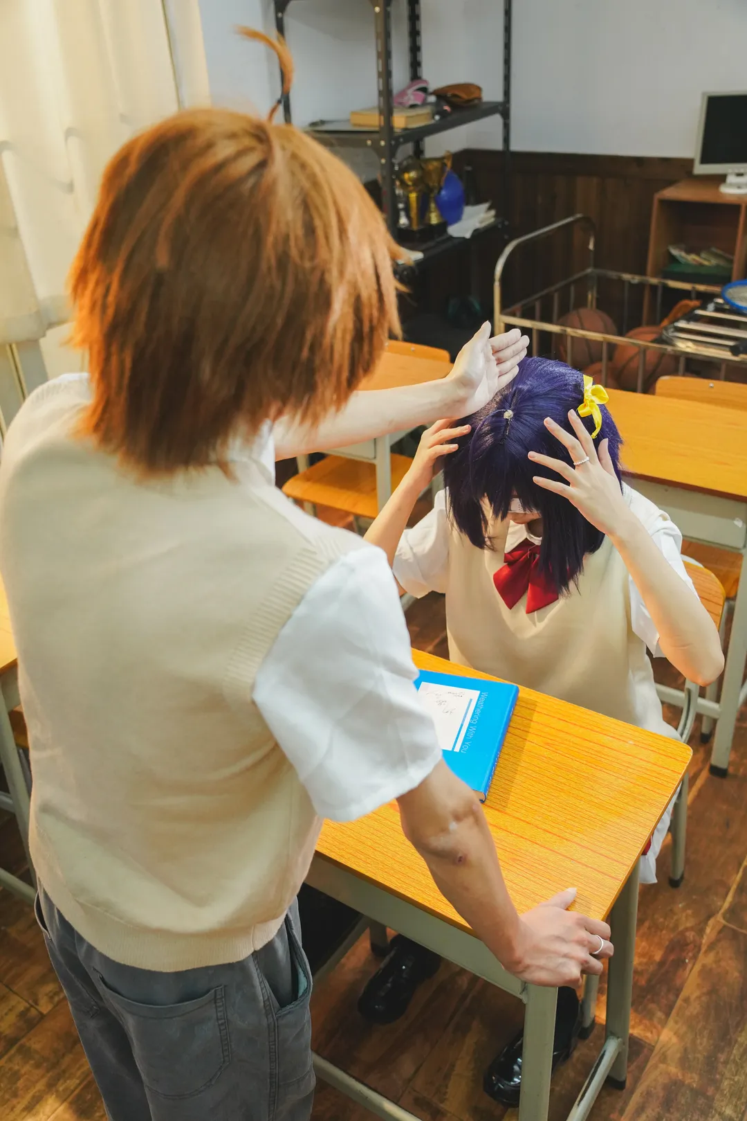 中二病也要谈恋爱, 校园cos, 教室写真, 黑丝cos, 六花cos - 第5张