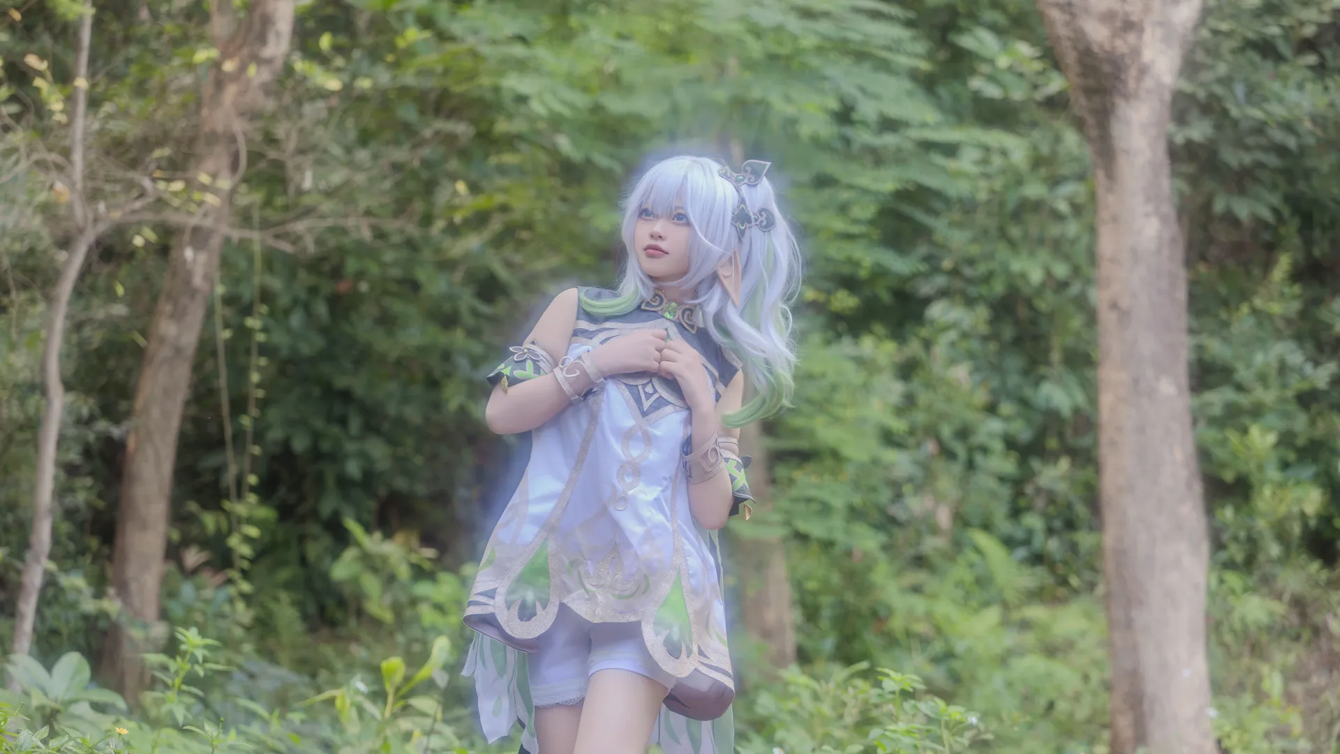 原神, コスプレ, 森林写真, ナヒーダ コスプレ, エルフ耳 - 1枚目