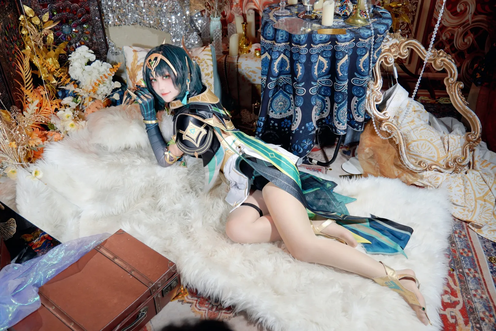 原神, 二次元cosplay, 奈芙爾cos, 毛絨布景, cosplay腿環