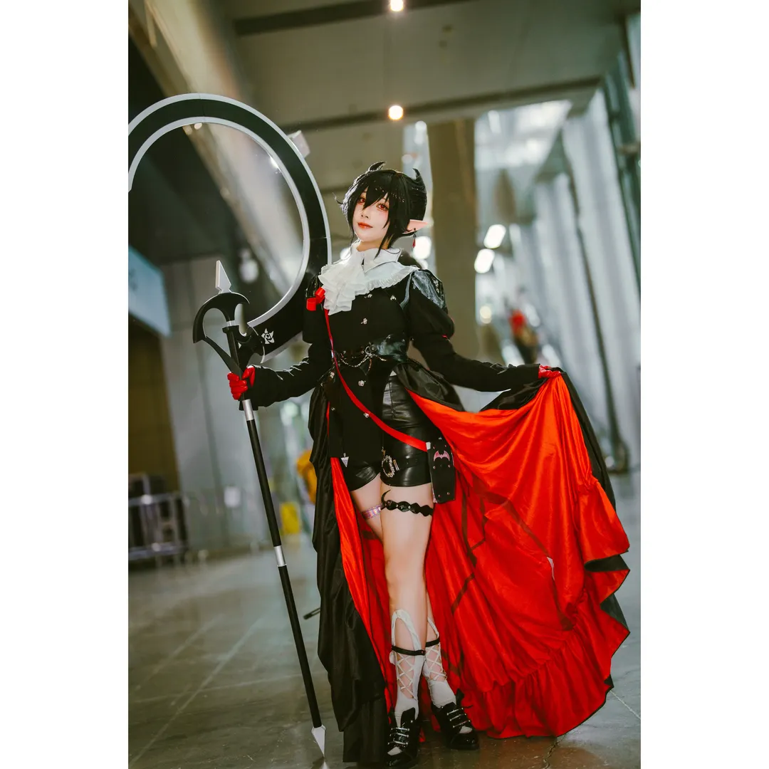 萤火虫漫展, 明日方舟, 隐德来希cos, 白丝cos, 大镰刀cos - 第2张