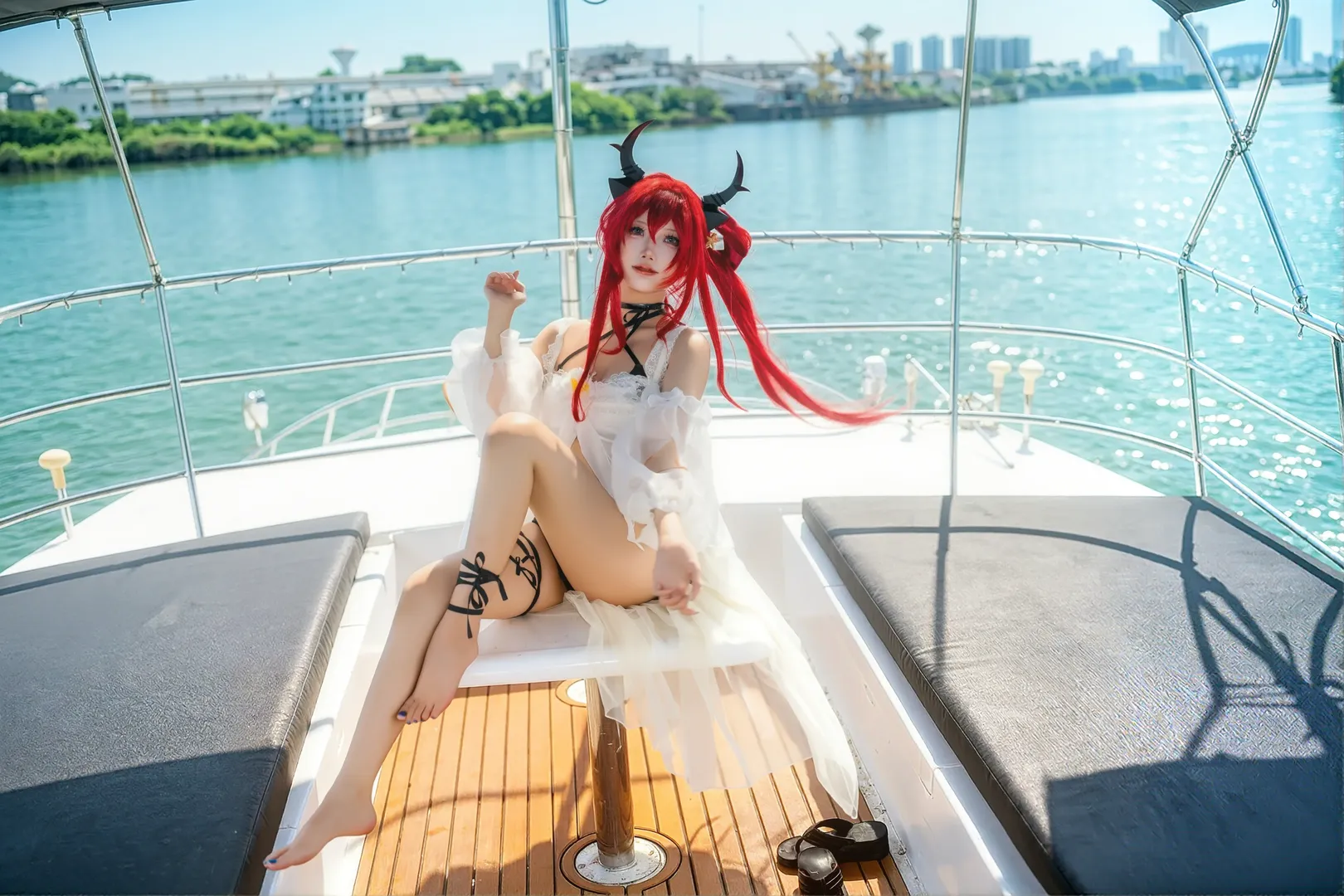 明日方舟, 史尔特尔cos, 夏日泳装, 红发少女, 游艇写真