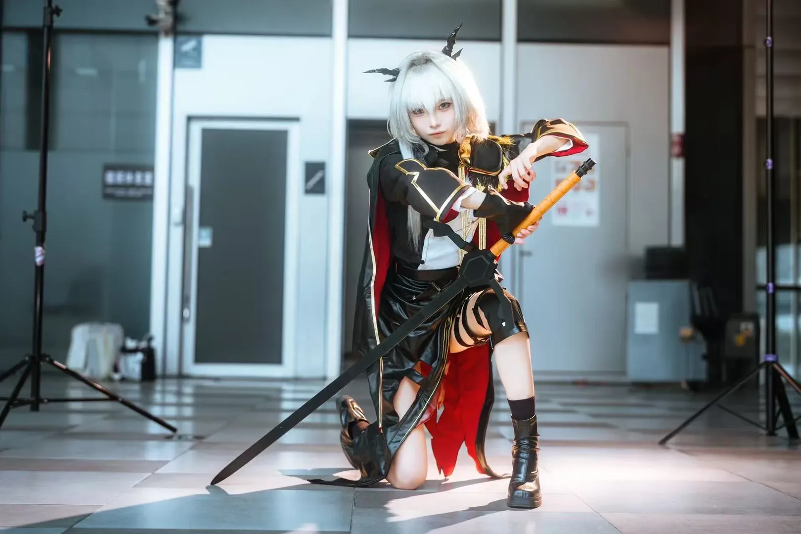 アニメイベントのコスプレ, アークナイツ, 黒ストッキングレッグガーター, CPG08, タルラ コスプレ - 5枚目