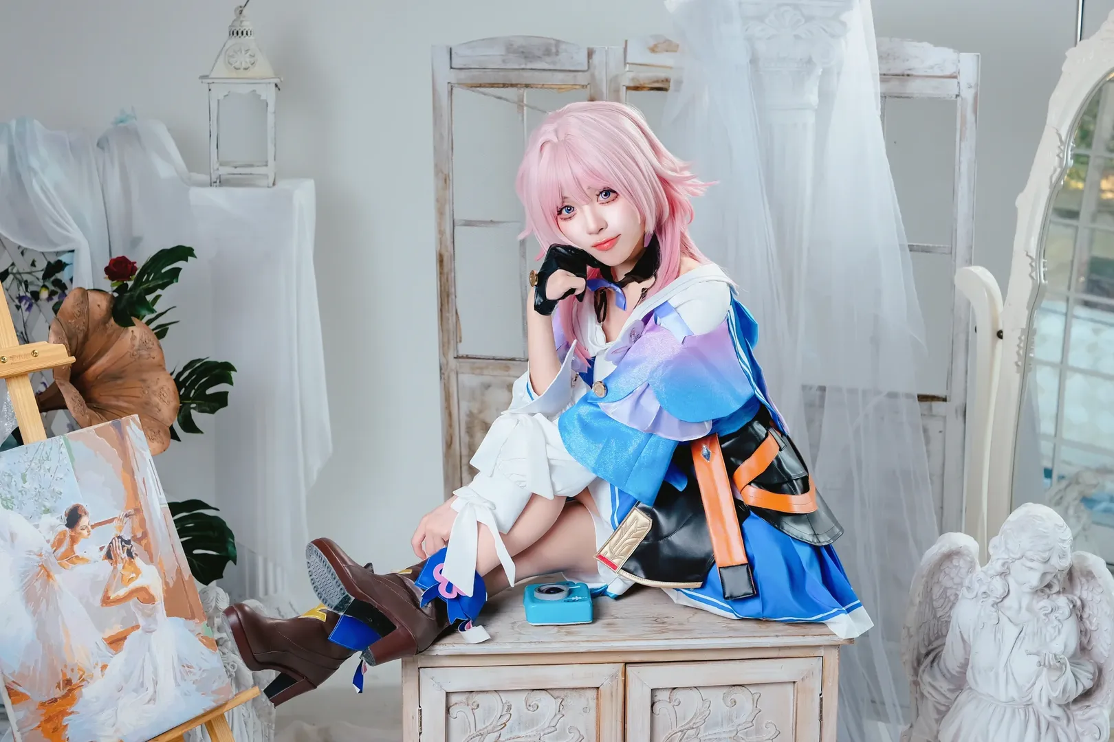 Honkai: Star Rail, March 7th cosplay, Cosplay photography, Pink wig, Indoor photoshoot - Image 7