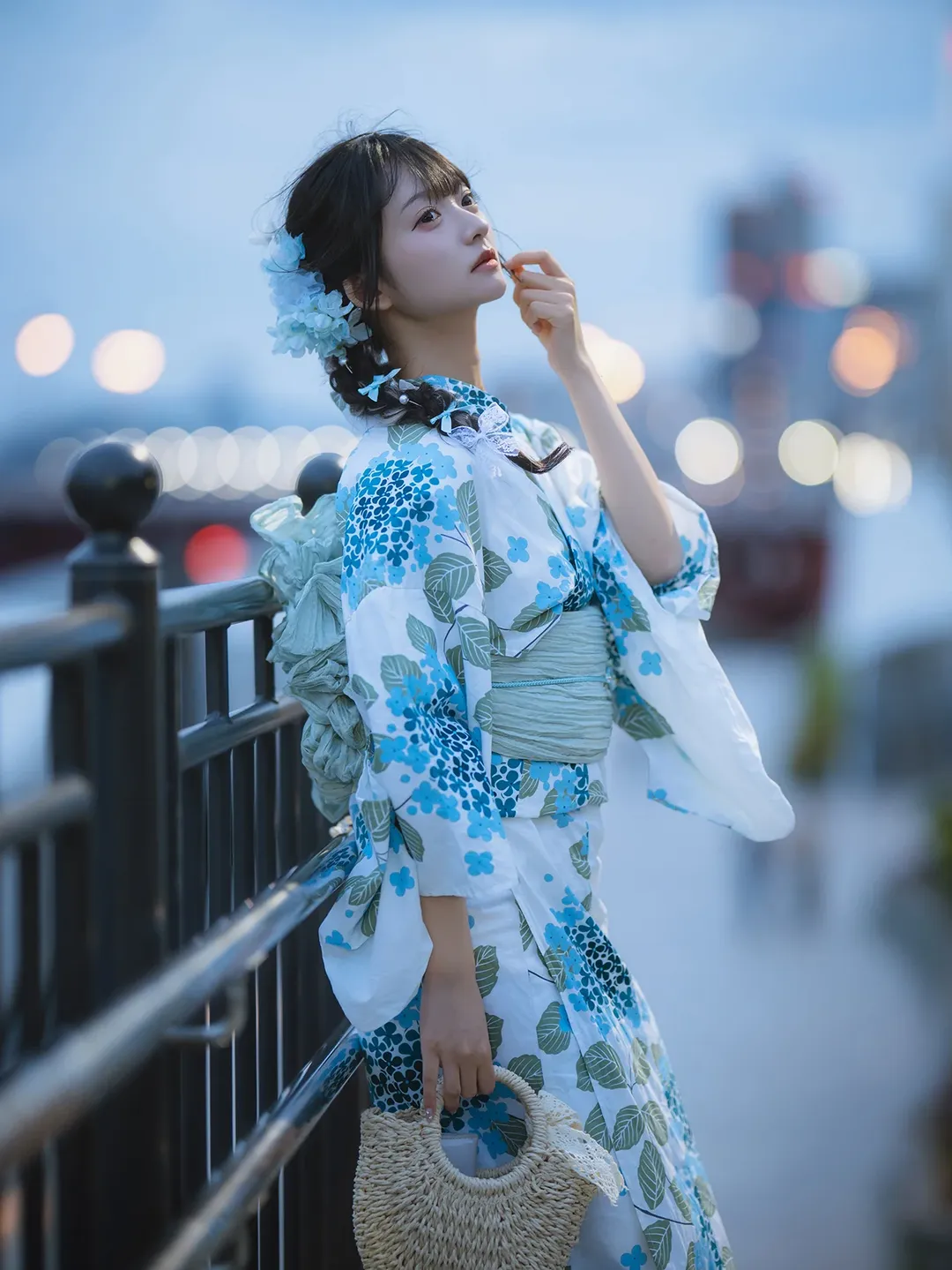 Japanese-style girl, Yukata photoshoot, Twilight portrait, Blue and white hydrangea, Sumida River night view - Image 2