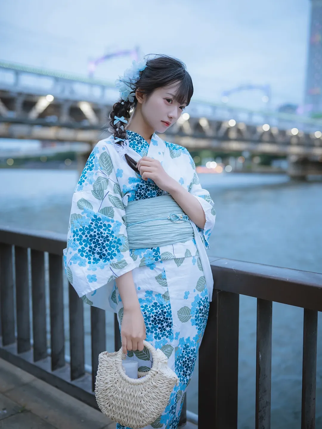 Japanese-style girl, Yukata photoshoot, Twilight portrait, Blue and white hydrangea, Sumida River night view - Image 5
