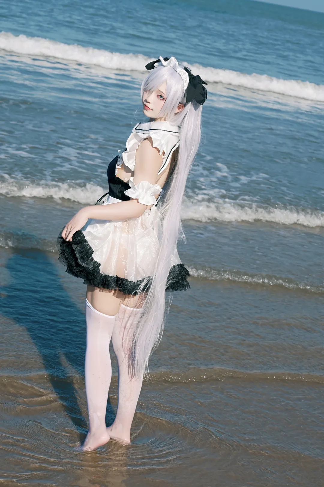 灰姑娘cos, 胜利女神：妮姬, 海边cosplay, 舟山旅拍, 白丝写真 - 第1张