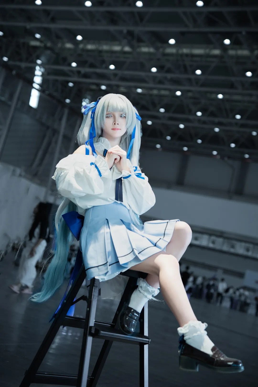 Wuthering Waves, Convention photos, Jinhsi cosplay, Cosplay photography, Anime-style outfit - Image 1