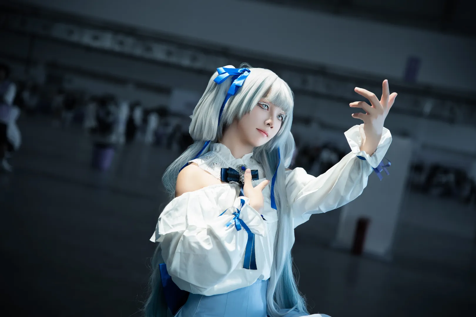 Wuthering Waves, Convention photos, Jinhsi cosplay, Cosplay photography, Anime-style outfit - Image 3