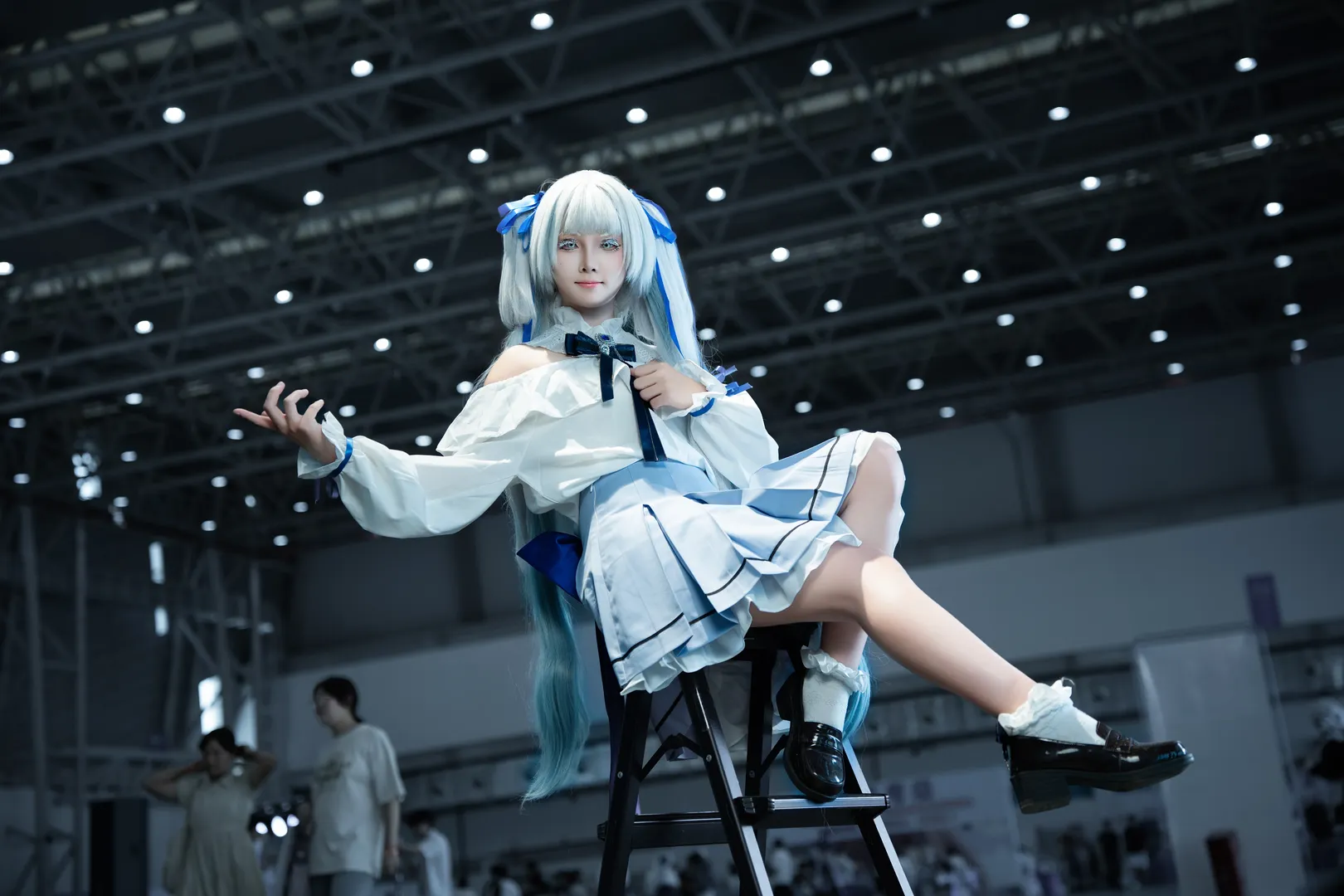 Wuthering Waves, Convention photos, Jinhsi cosplay, Cosplay photography, Anime-style outfit - Image 4