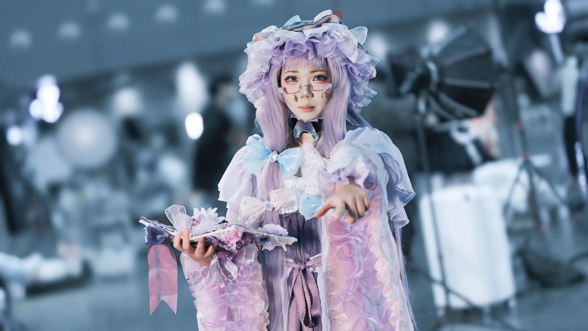 東方Project, イベント写真, パチュリー コスプレ, 白ストッキング, 東方Project - 2枚目
